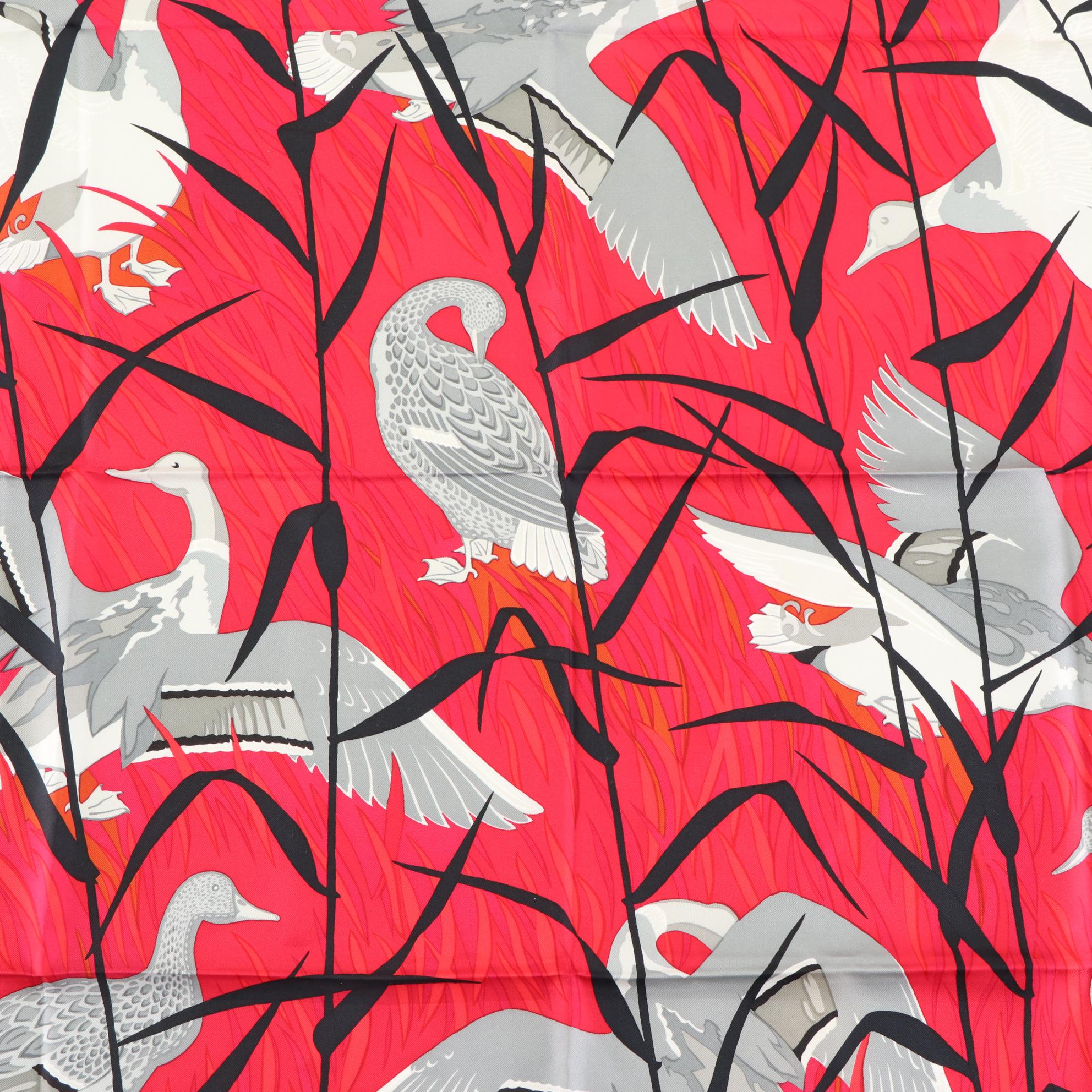 Hermès "Cols Verts" Scarf 90 in Silk Twill