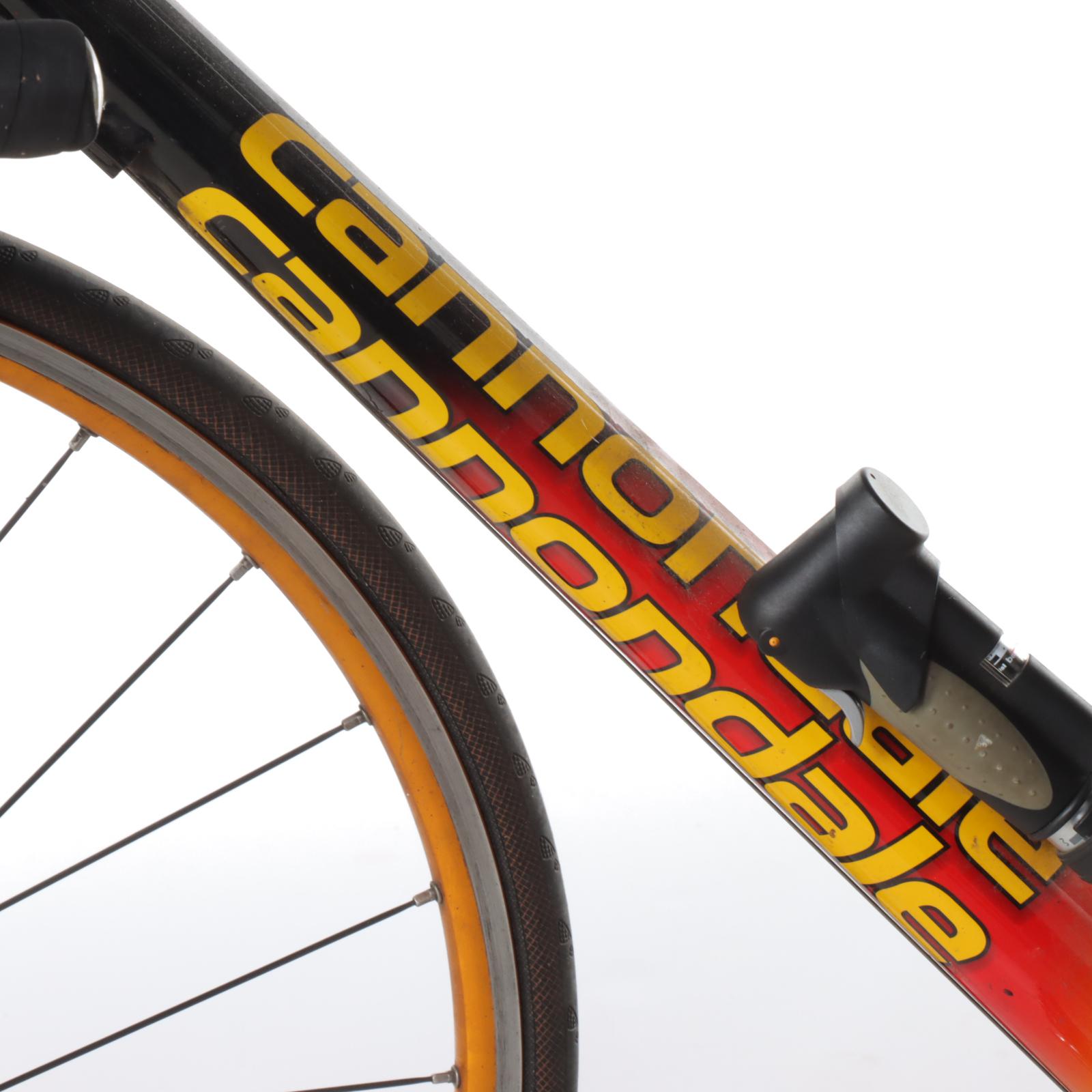 Cannondale R1000 Road Bike with Shimano SC-6500 Flight Deck Bike Computer