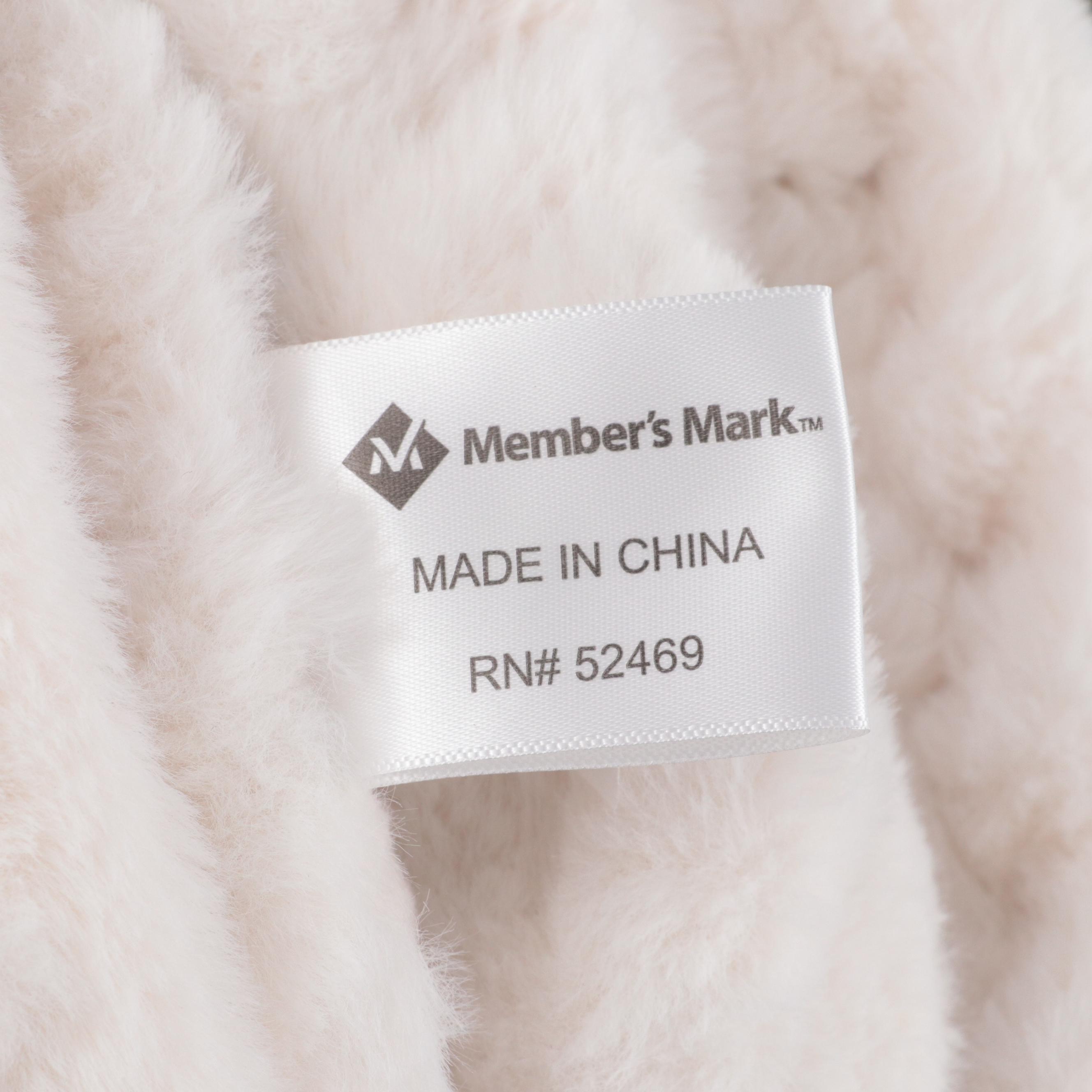 Member's Mark Hotel Premier Collection Luxury Throw in Ruched Cream