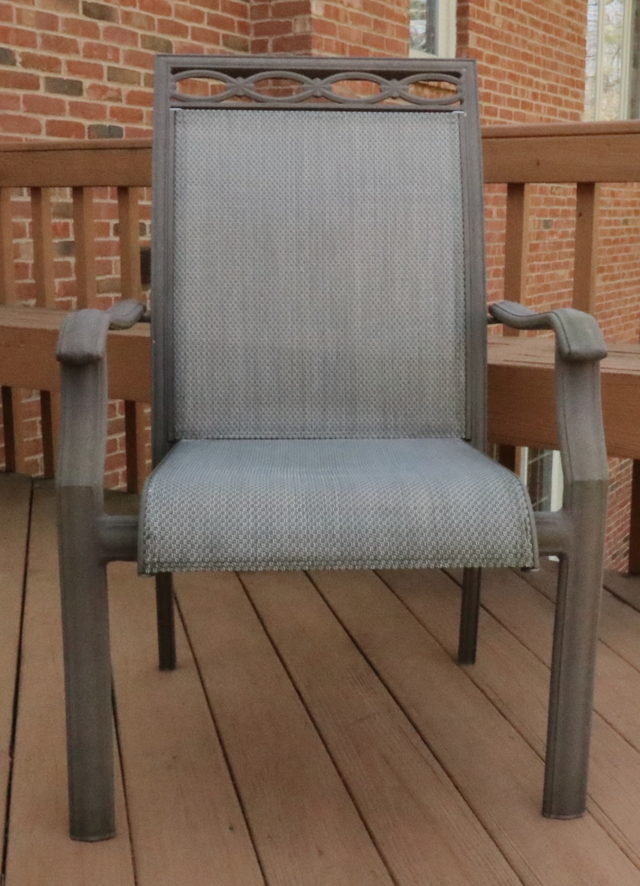 Cast Aluminum Outdoor Dining Set with Sling Mesh Seating, Umbrella and Area Rug