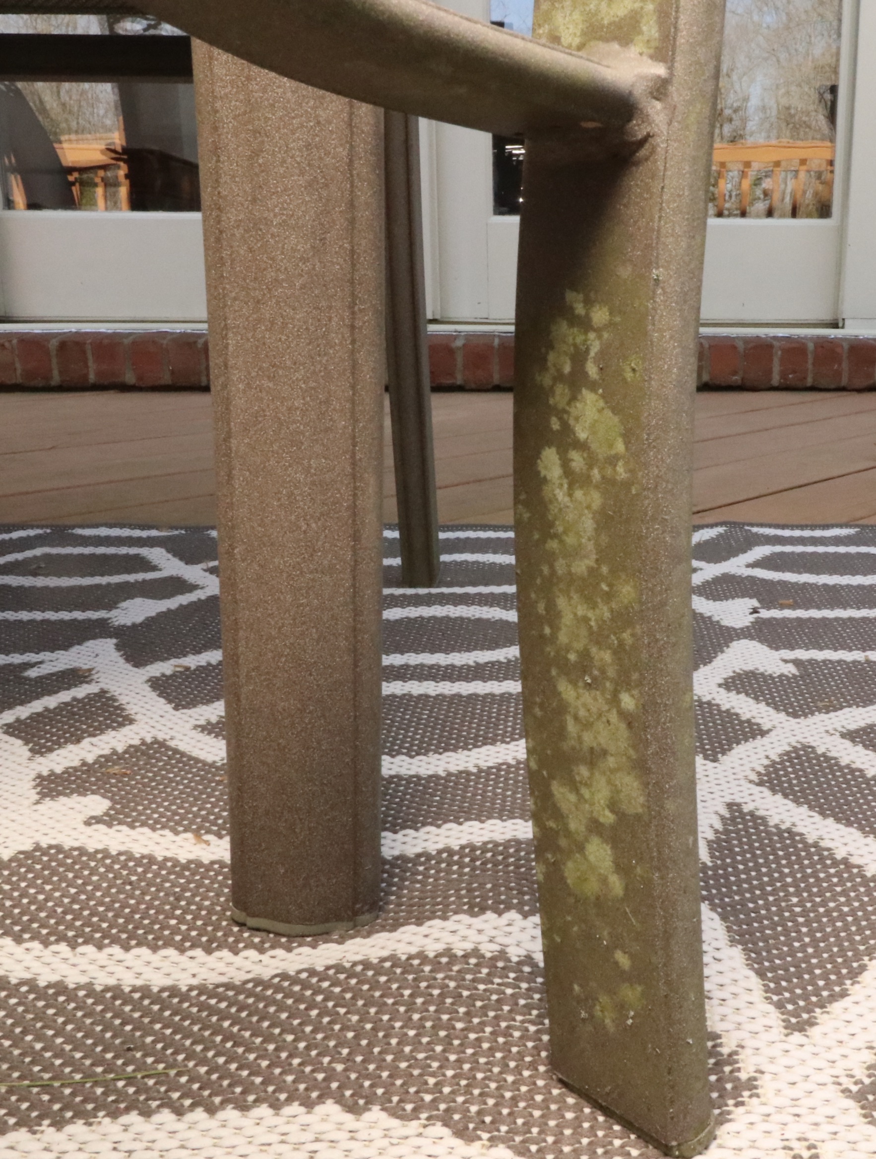 Cast Aluminum Outdoor Dining Set with Sling Mesh Seating, Umbrella and Area Rug