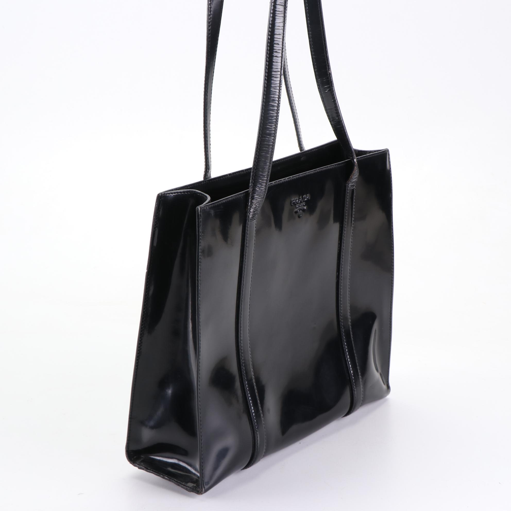 Prada Shoulder Bag in Spazzolato Leather