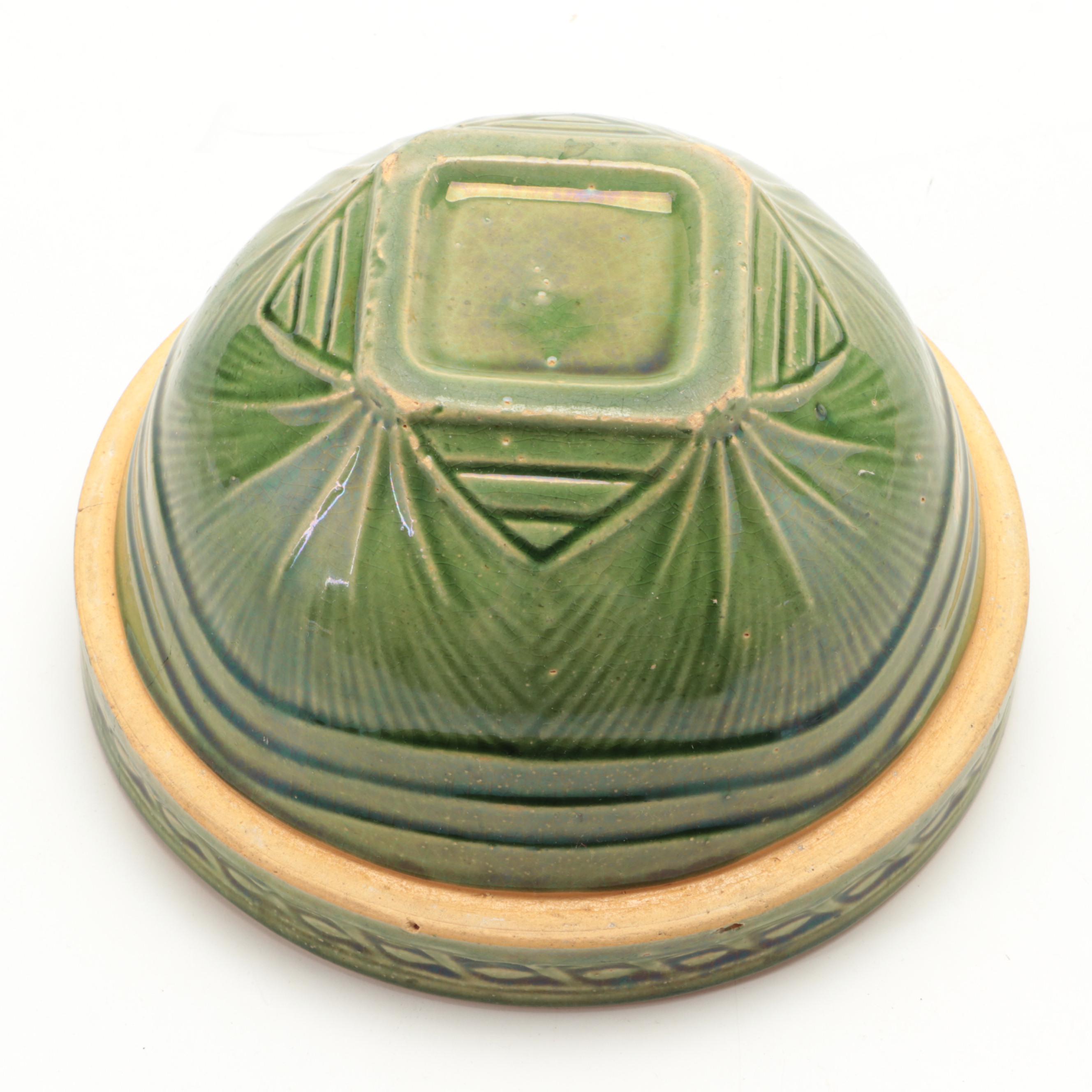 McCoy Pottery Green Glazed Stoneware Mixing Bowls, Early 20th Century