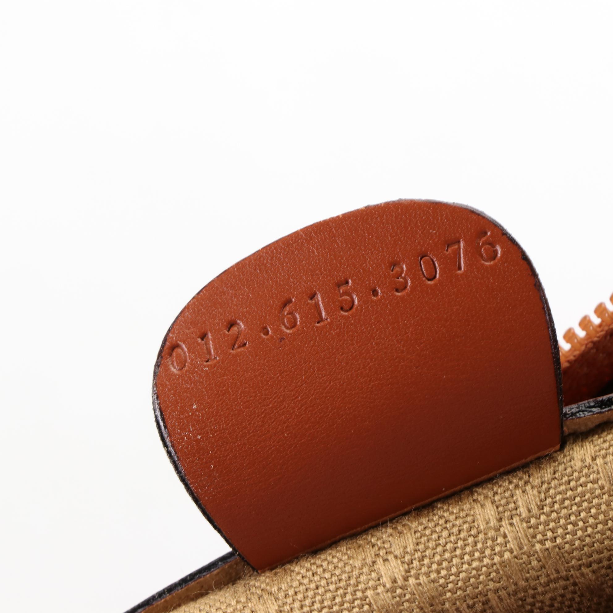 Gucci Locking Weekender Duffle Bag in Leather