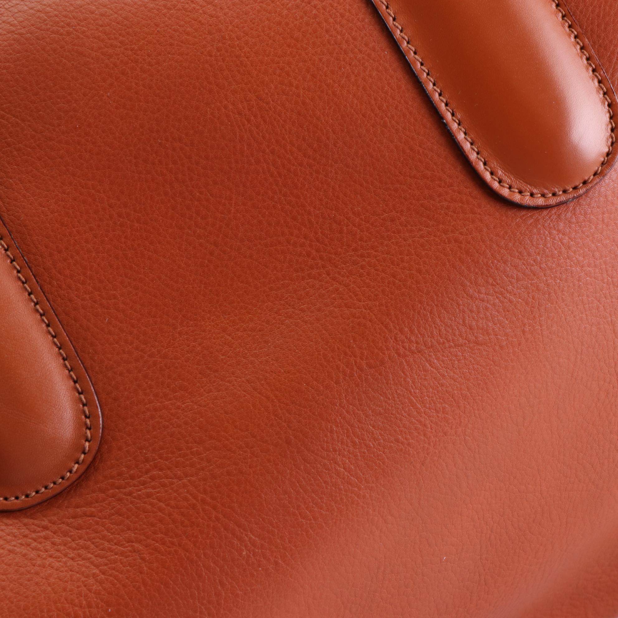 Gucci Locking Weekender Duffle Bag in Leather