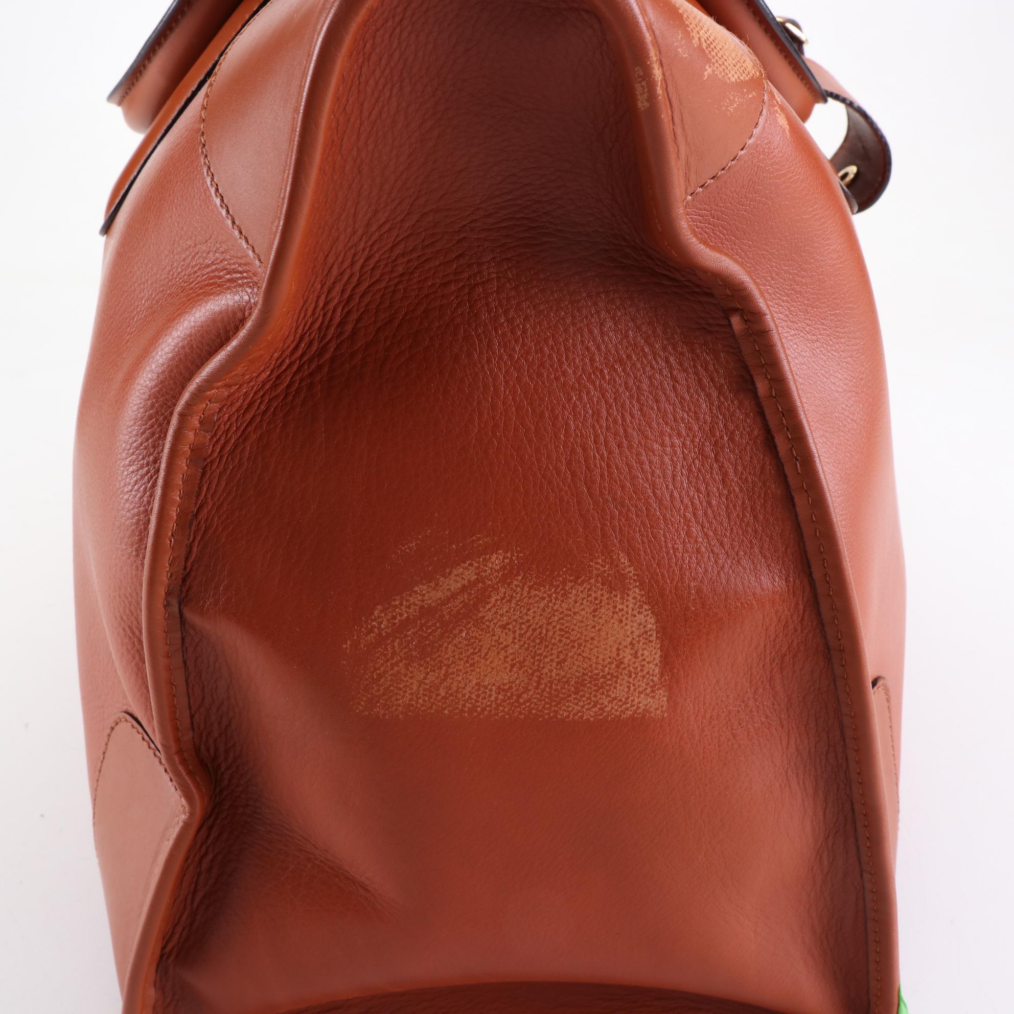 Gucci Locking Weekender Duffle Bag in Leather