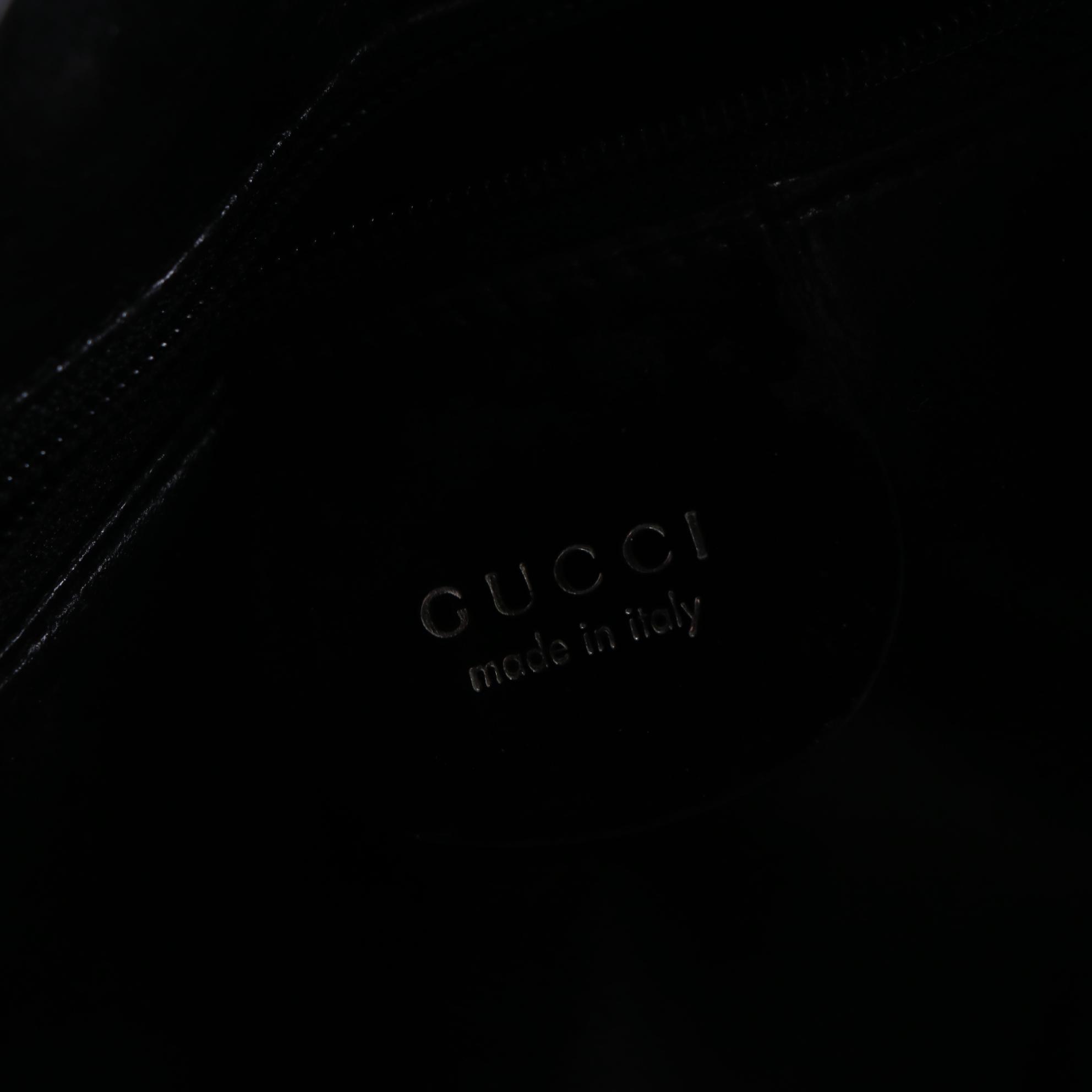 Gucci Glazed Leather Shoulder Bag in Interlocking GG Logo