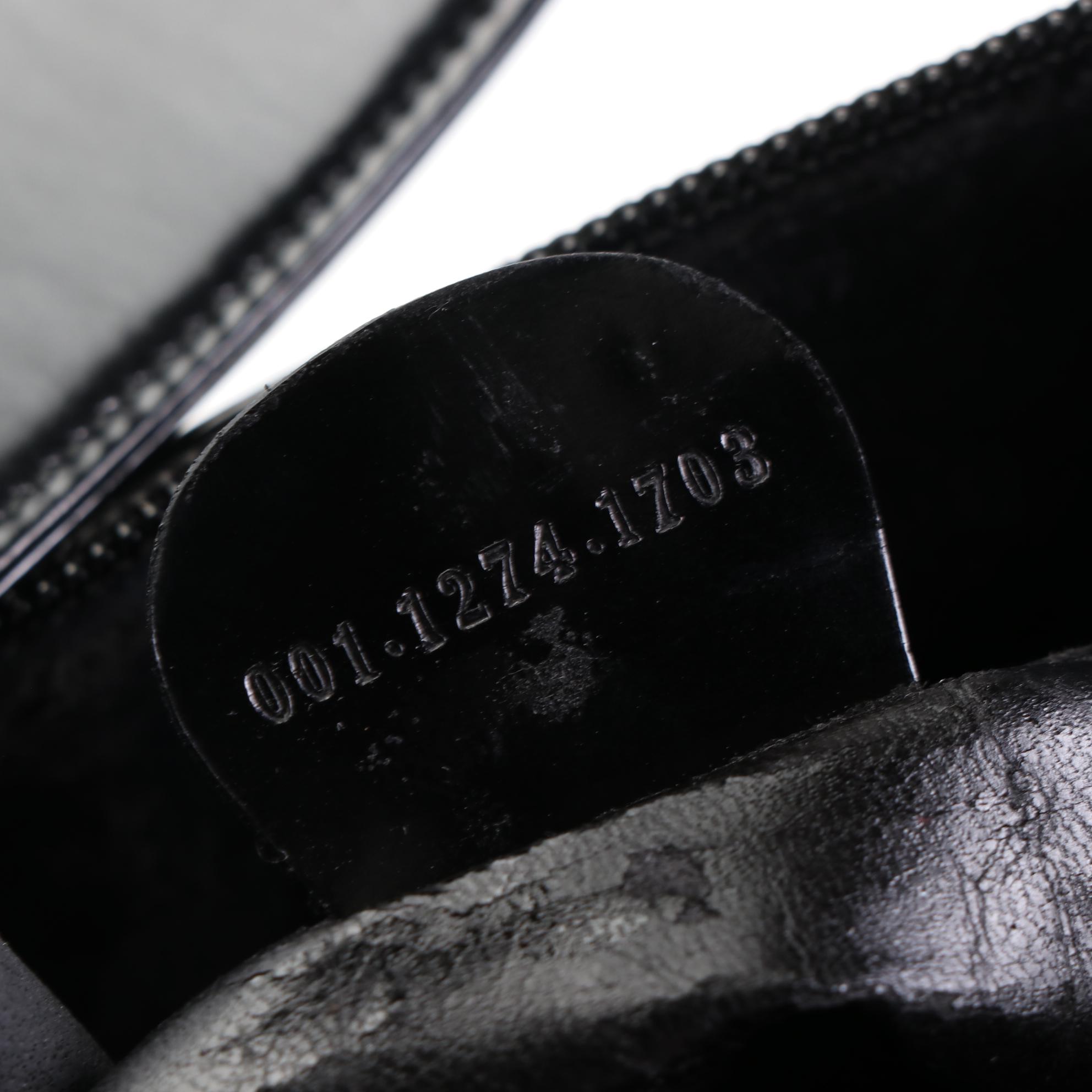 Gucci Glazed Leather Shoulder Bag in Interlocking GG Logo