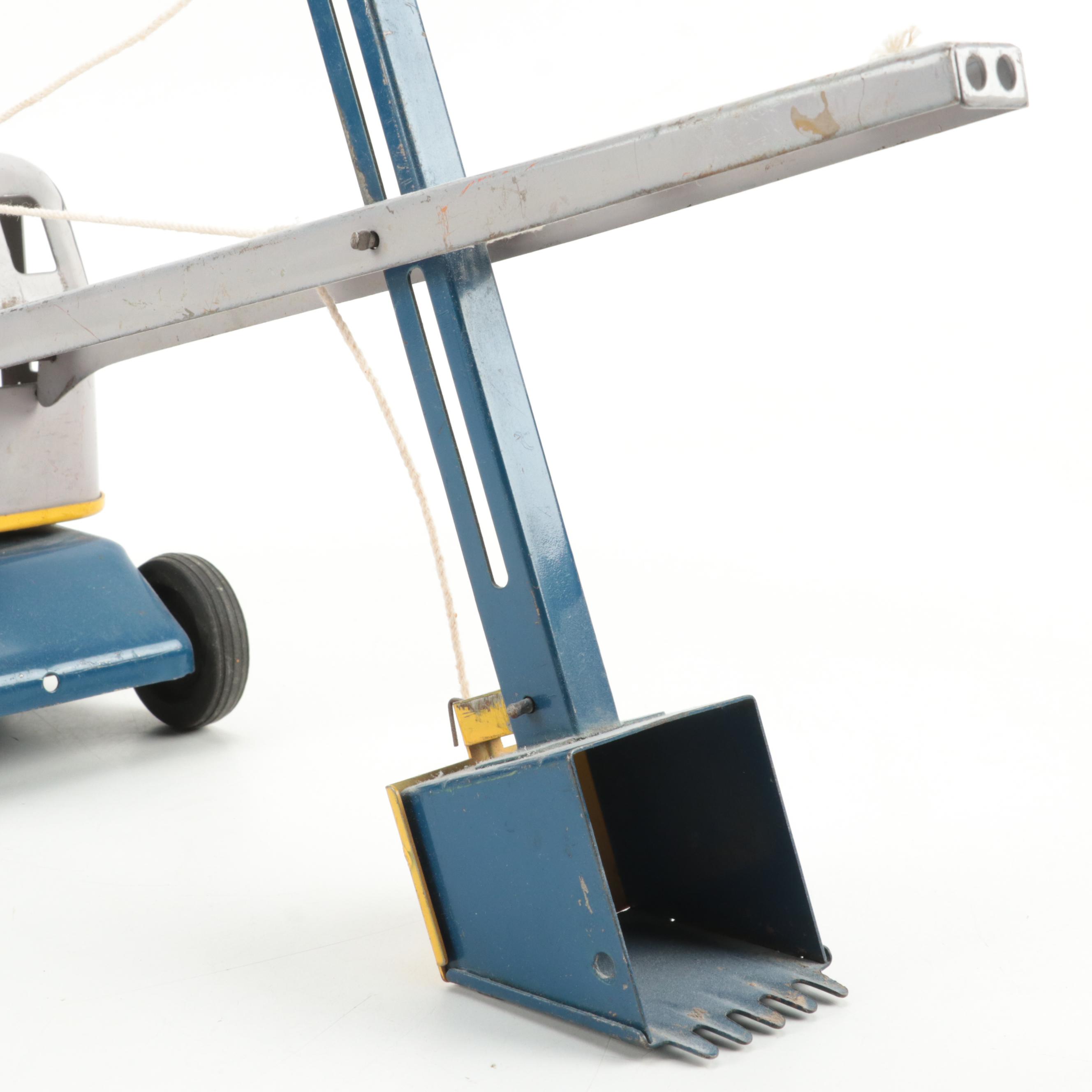 Wyandotte Pressed Steel Toy Steam Shovel