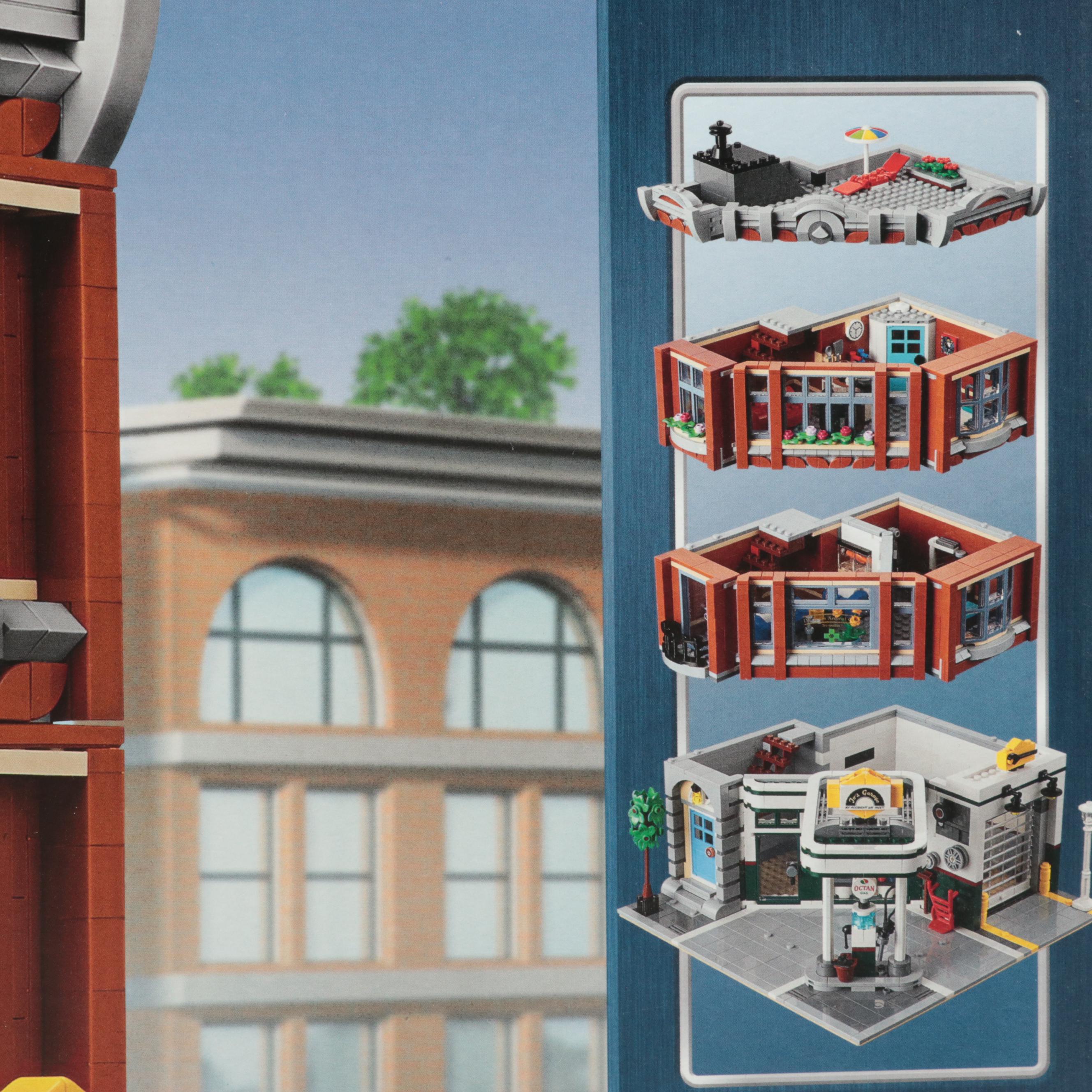 LEGO Corner Garage Set