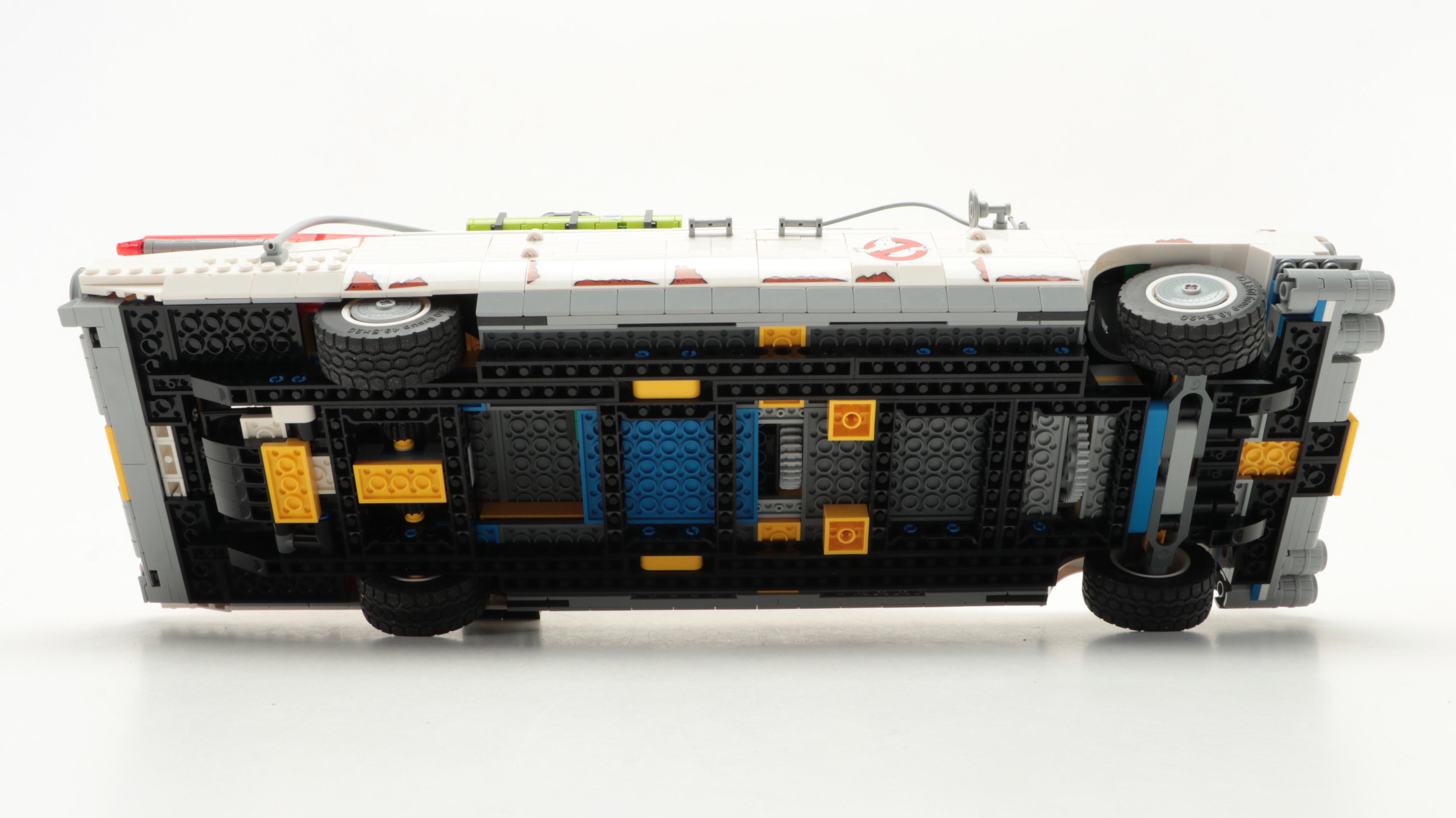 Lego Ghostbusters "Ecto-1" Car Kit