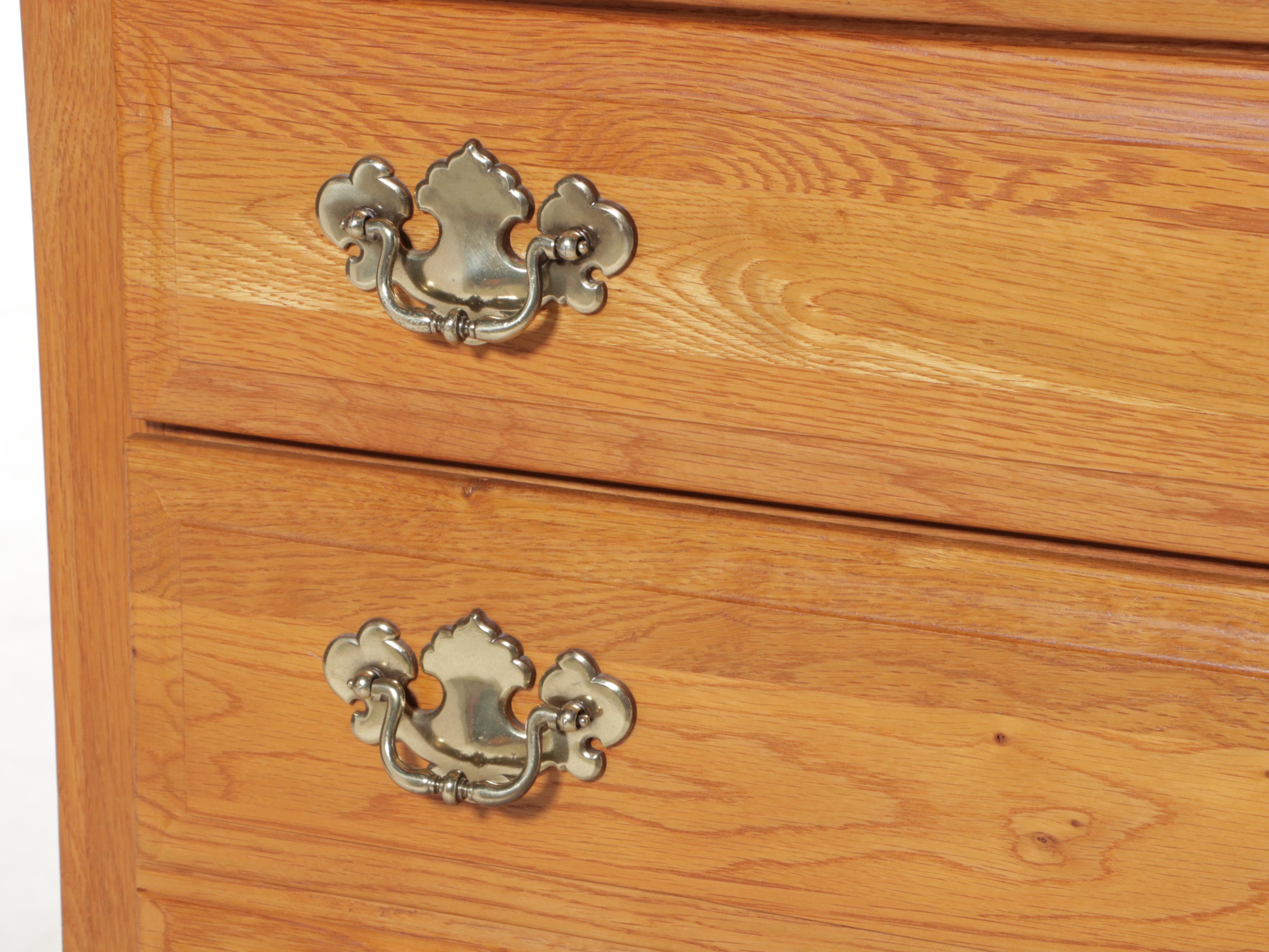 Vaughan-Bassett Furniture Co. Federal Style Oak Five-Drawer Chest