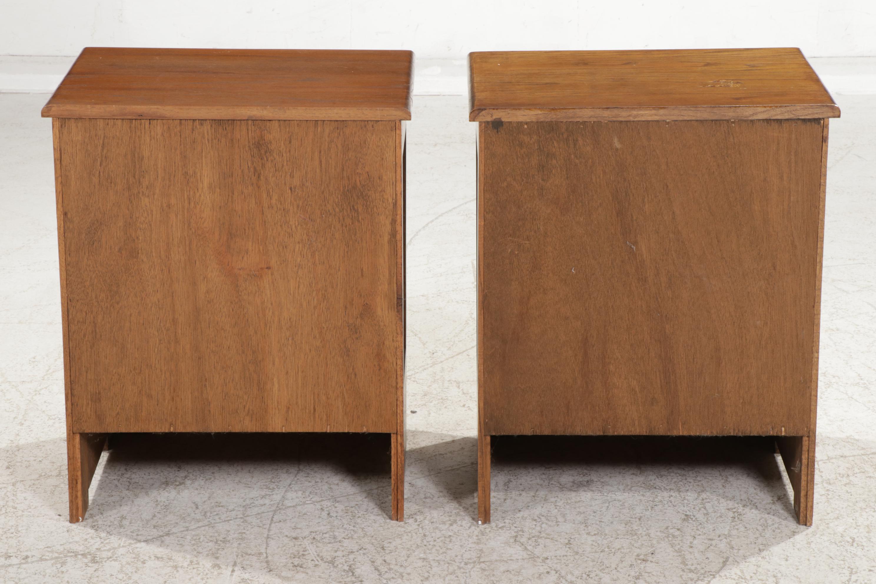 Pair of White Clad Icebox Style Oak End Tables, Late 20th to 21st Century
