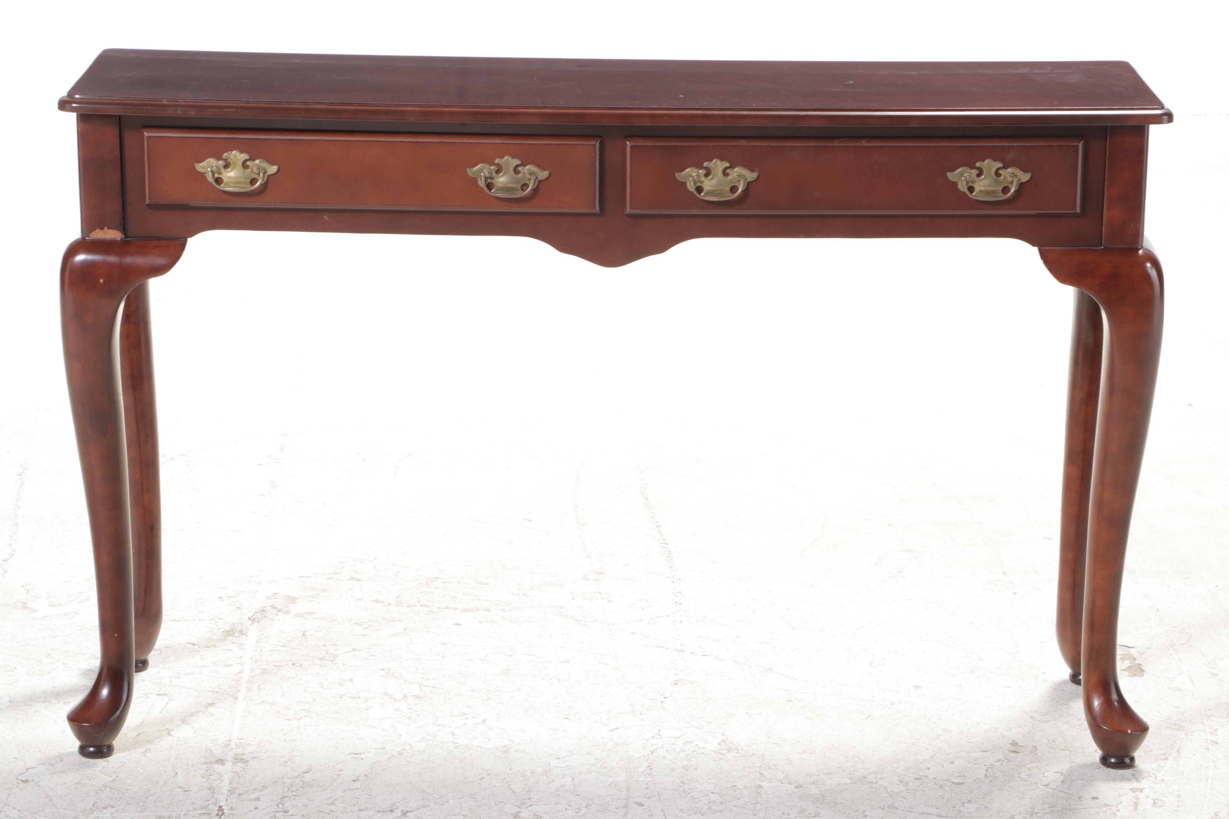 The Bombay Company Queen Anne Style Mahogany-Stained Sofa Table