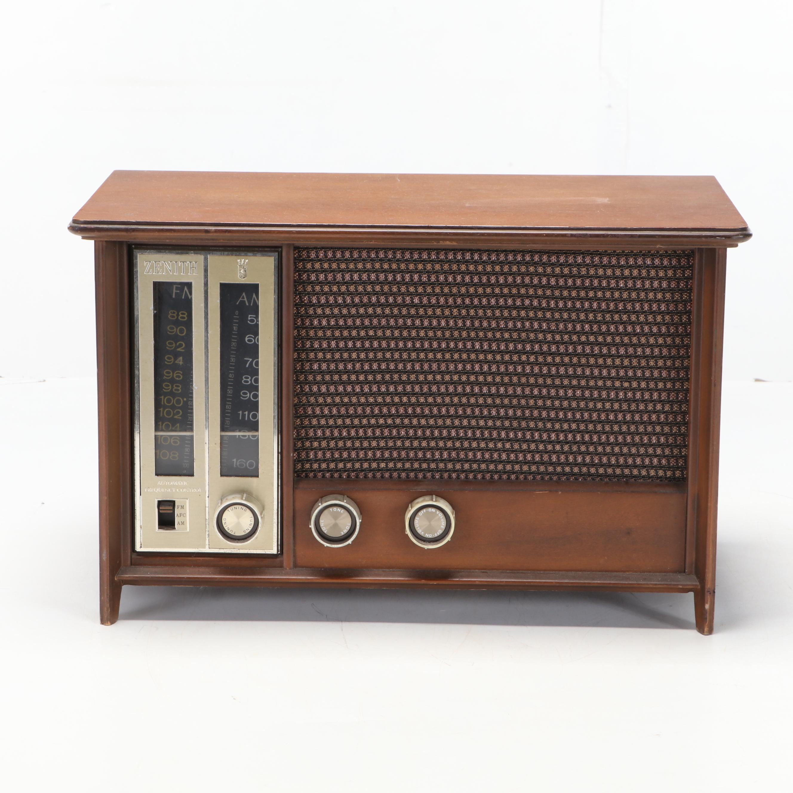 Zenith Long Distance Tube Radio, Mid-20th Century