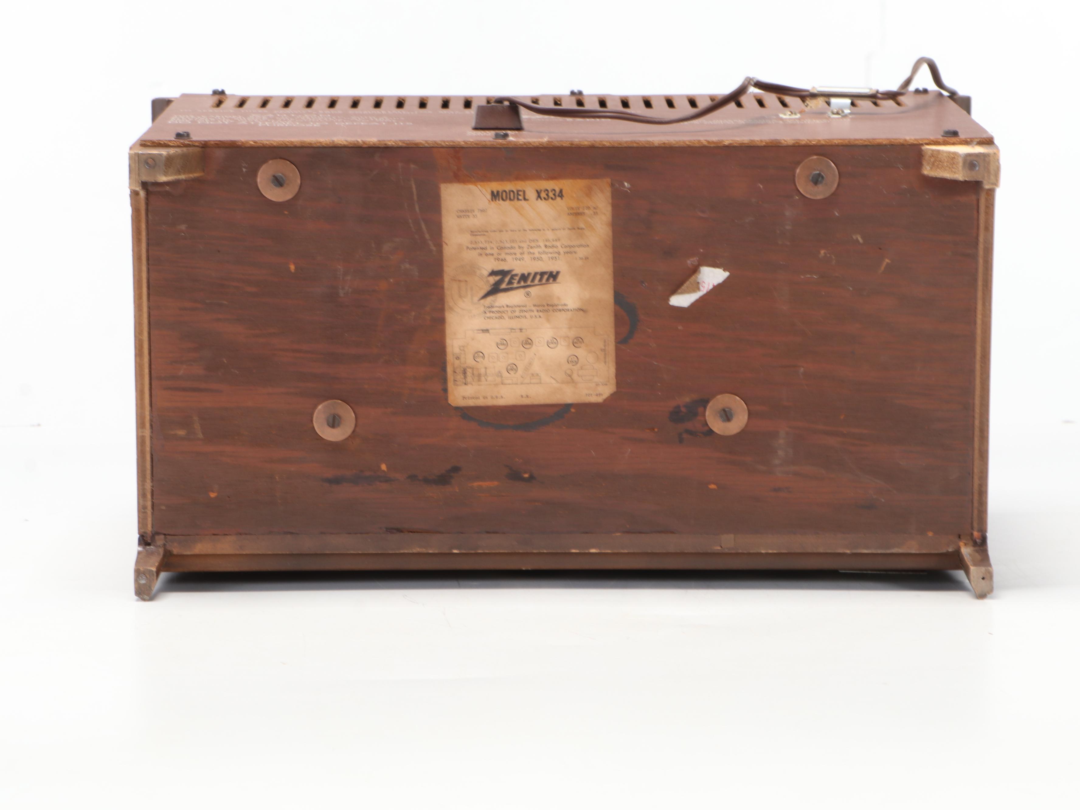 Zenith Long Distance Tube Radio, Mid-20th Century