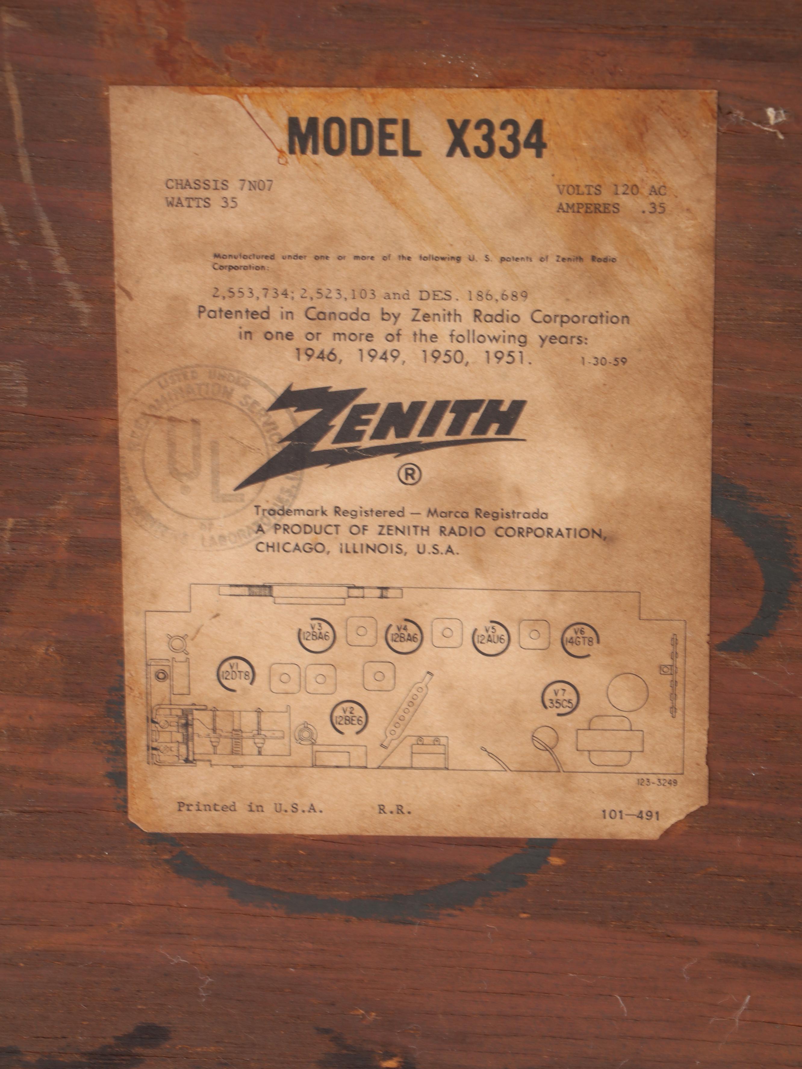 Zenith Long Distance Tube Radio, Mid-20th Century