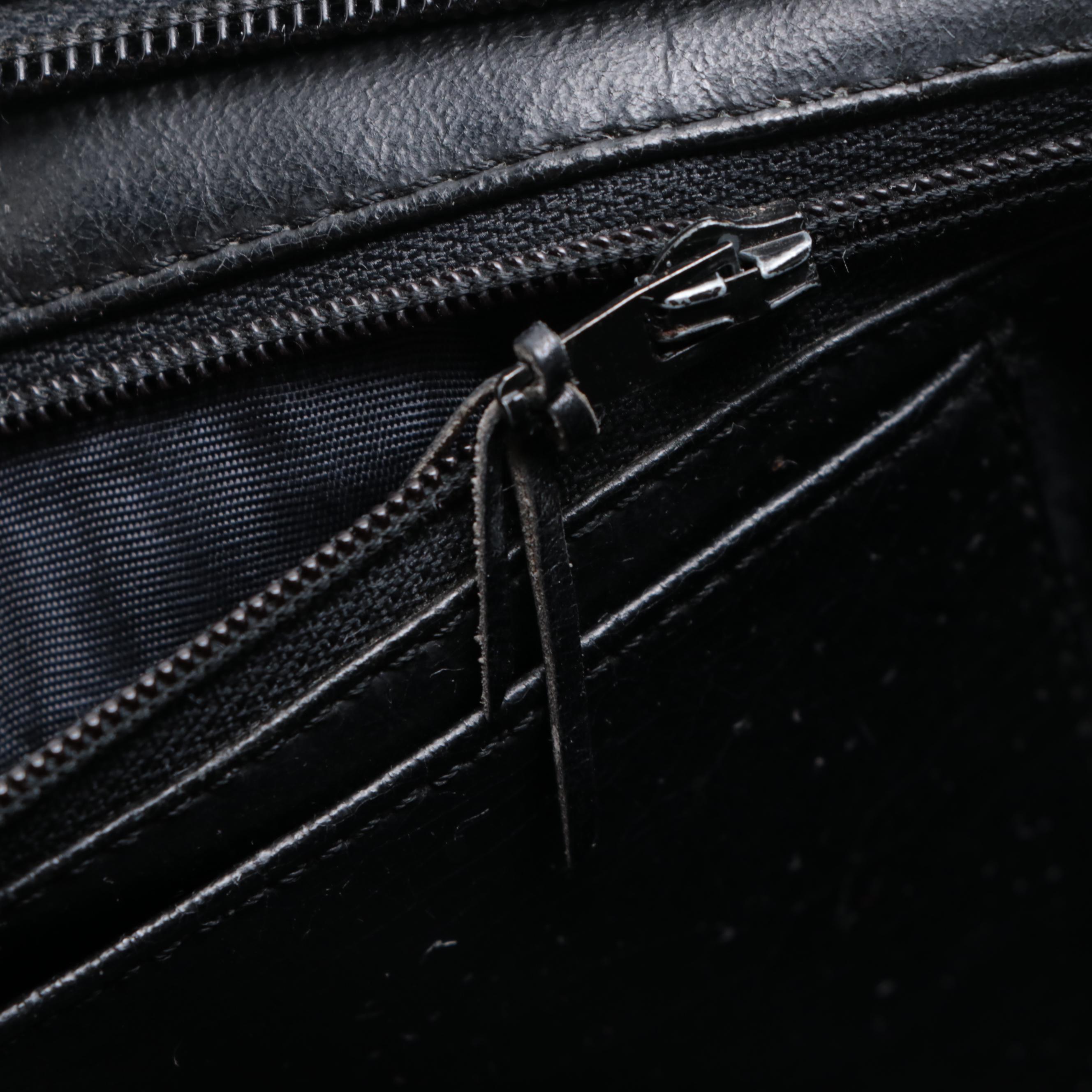 Sac Givenchy Clutch in Black Leather