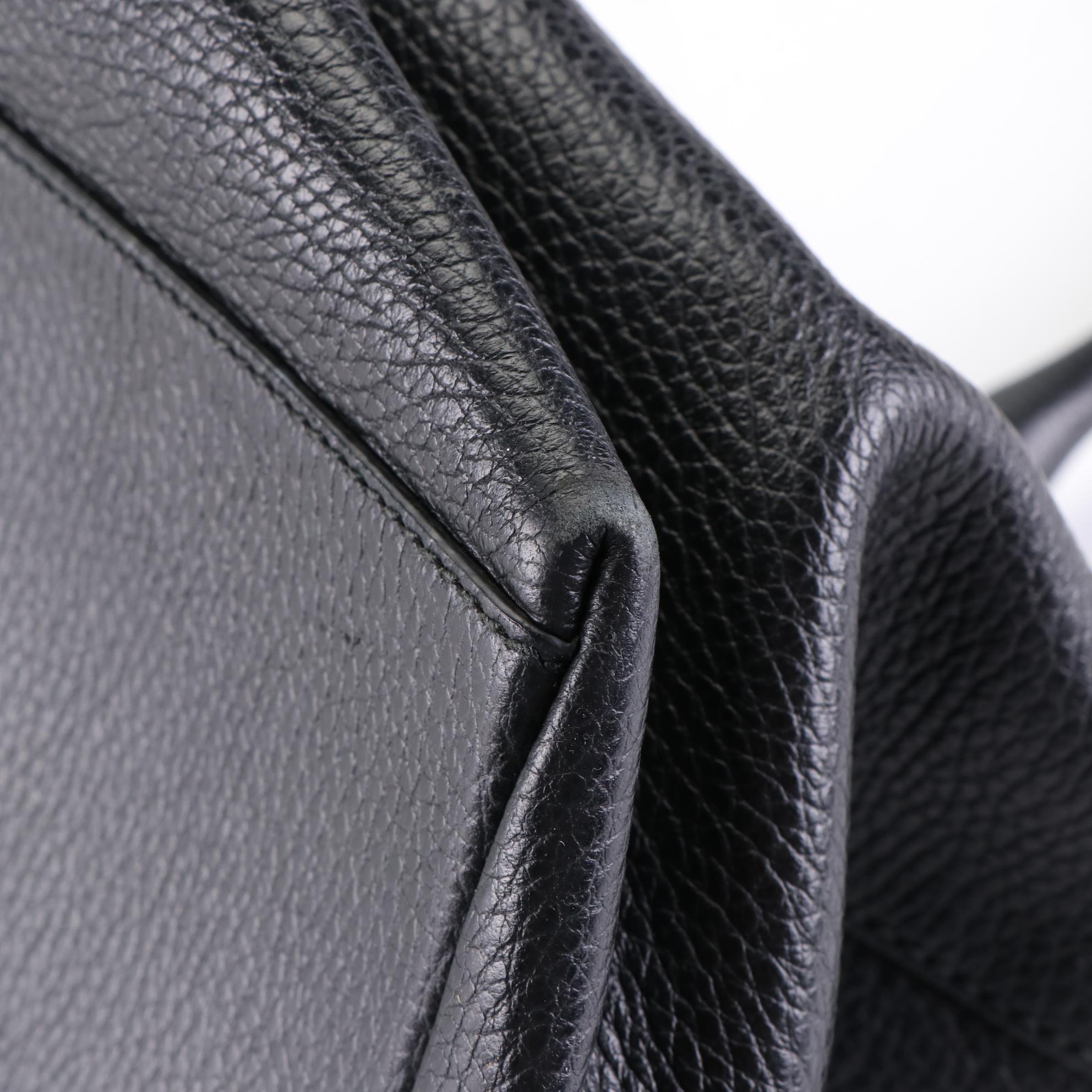 Gucci Tote in Black Grain Leather with Interlocking GG Charm