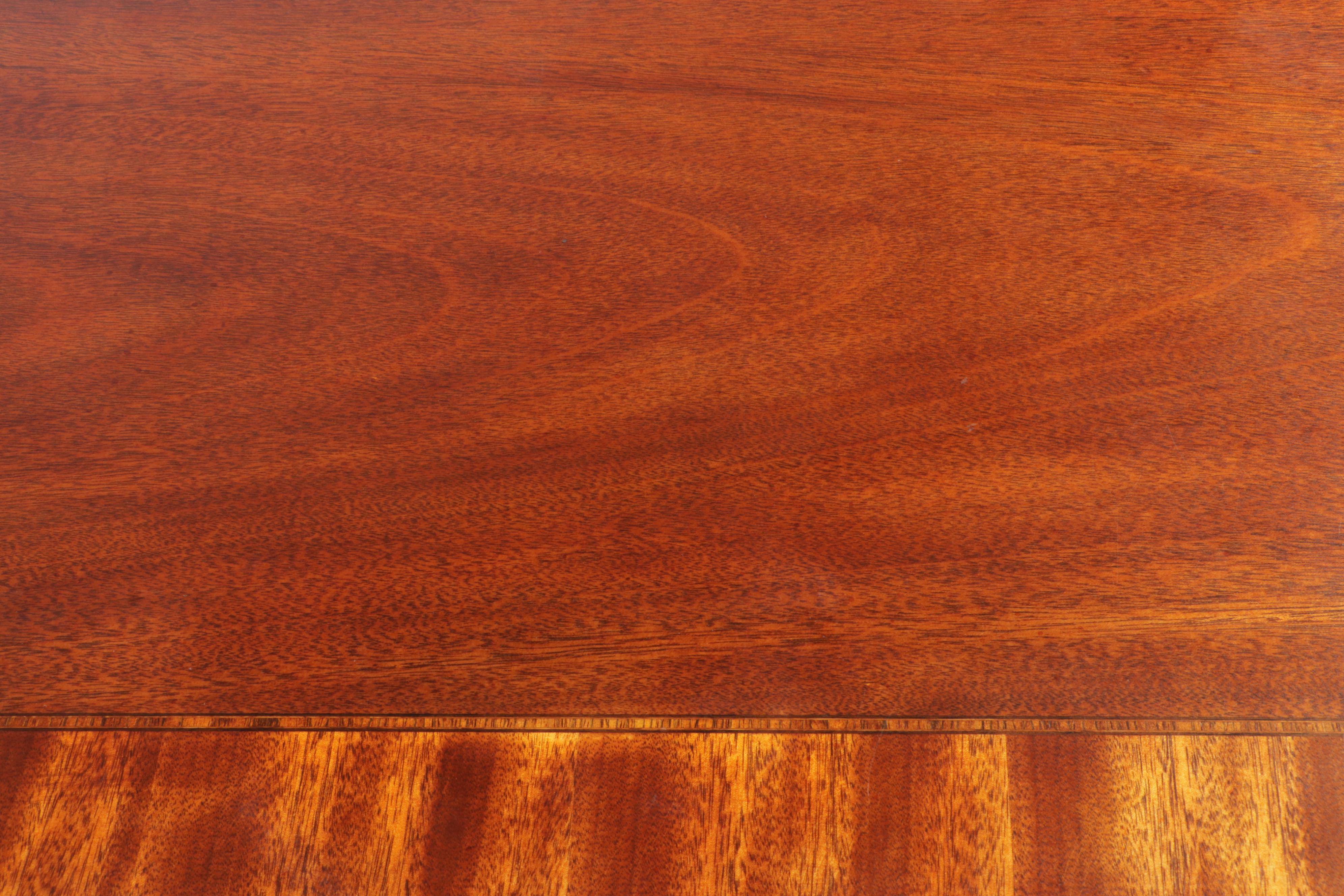 Legacy Classic Furniture Queen Anne Style Mahogany Sideboard