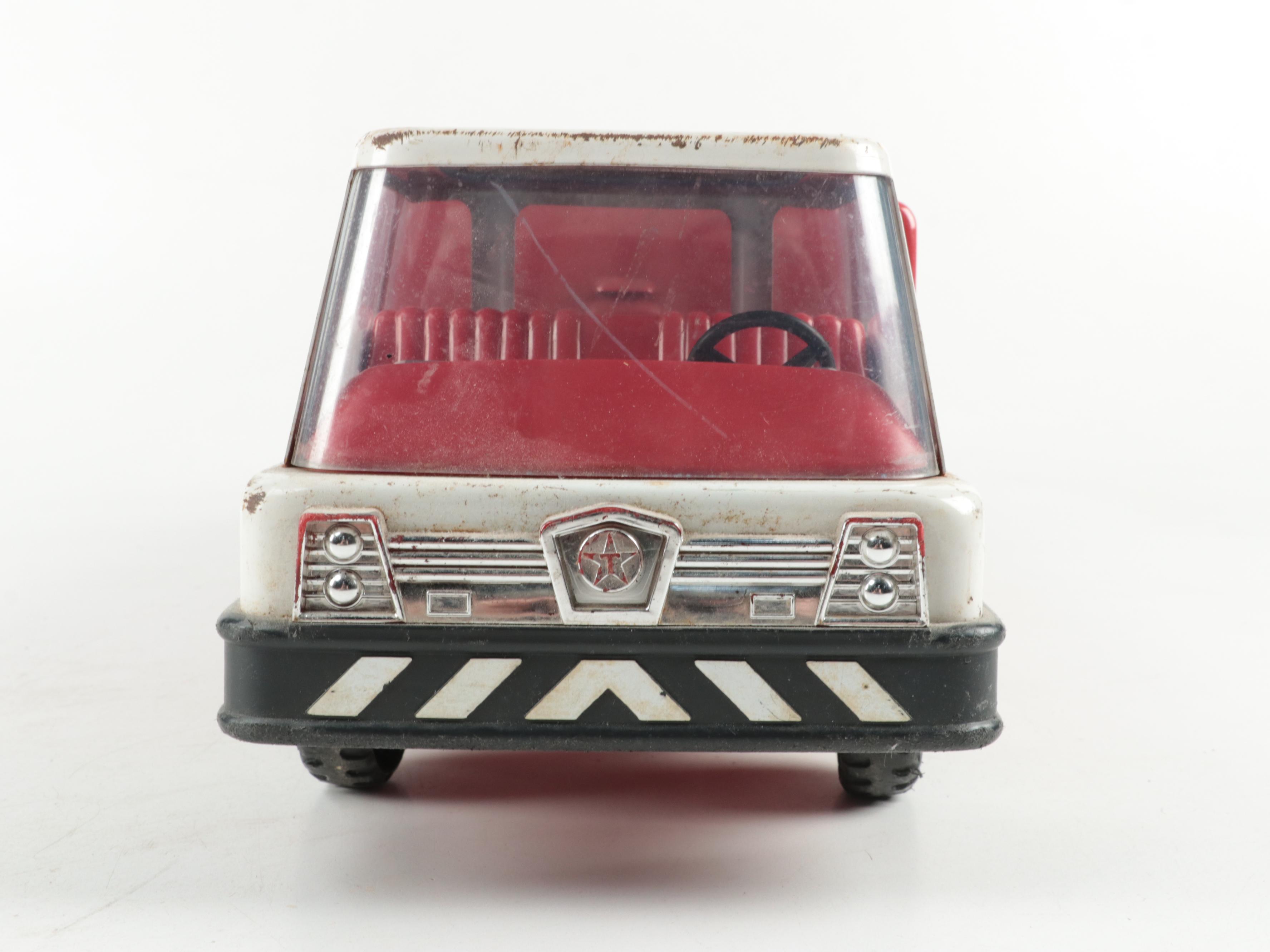 Texaco Pressed Steel Toy Oil Tanker Truck, Mid to Late 20th Century