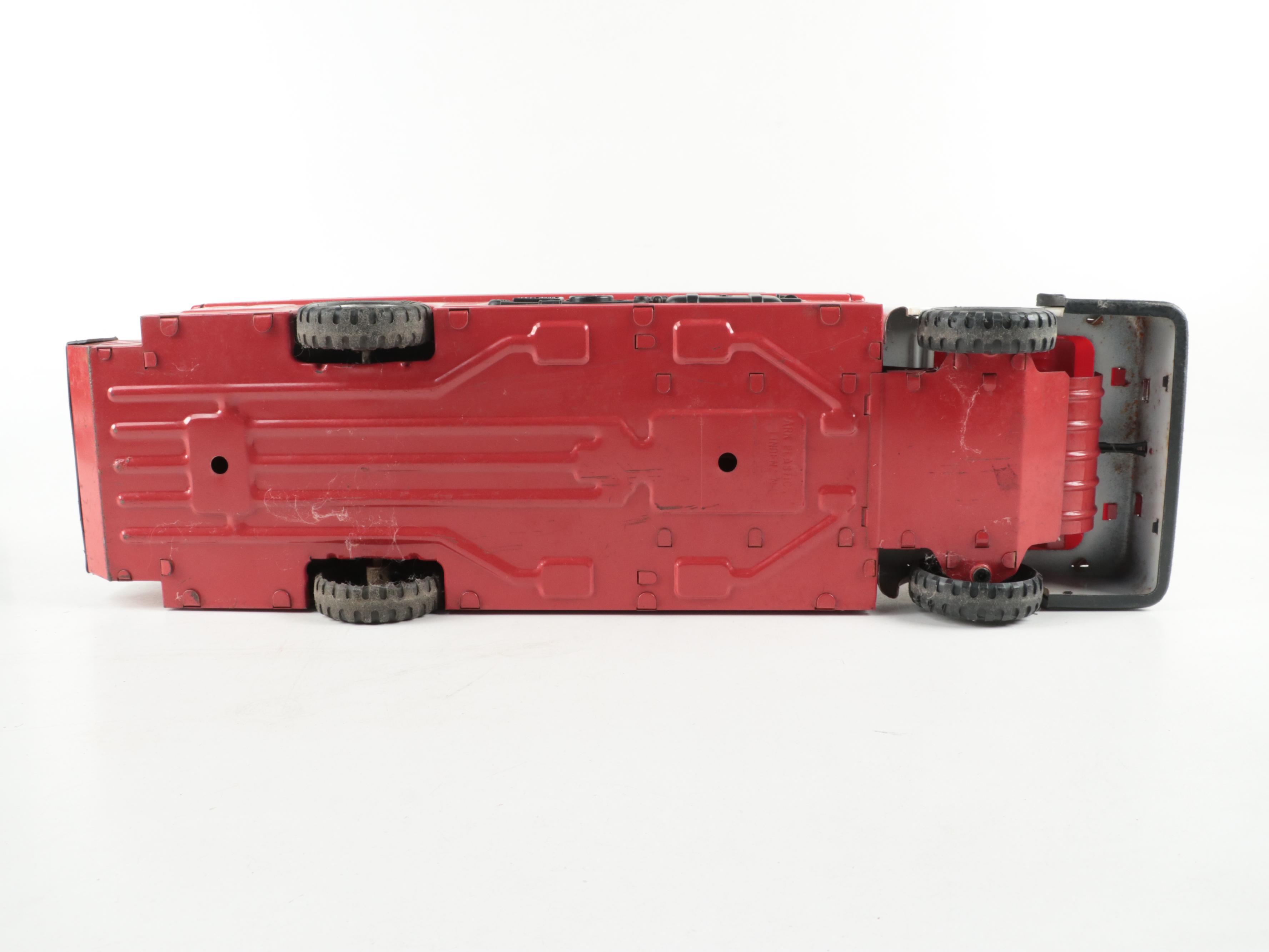 Texaco Pressed Steel Toy Oil Tanker Truck, Mid to Late 20th Century