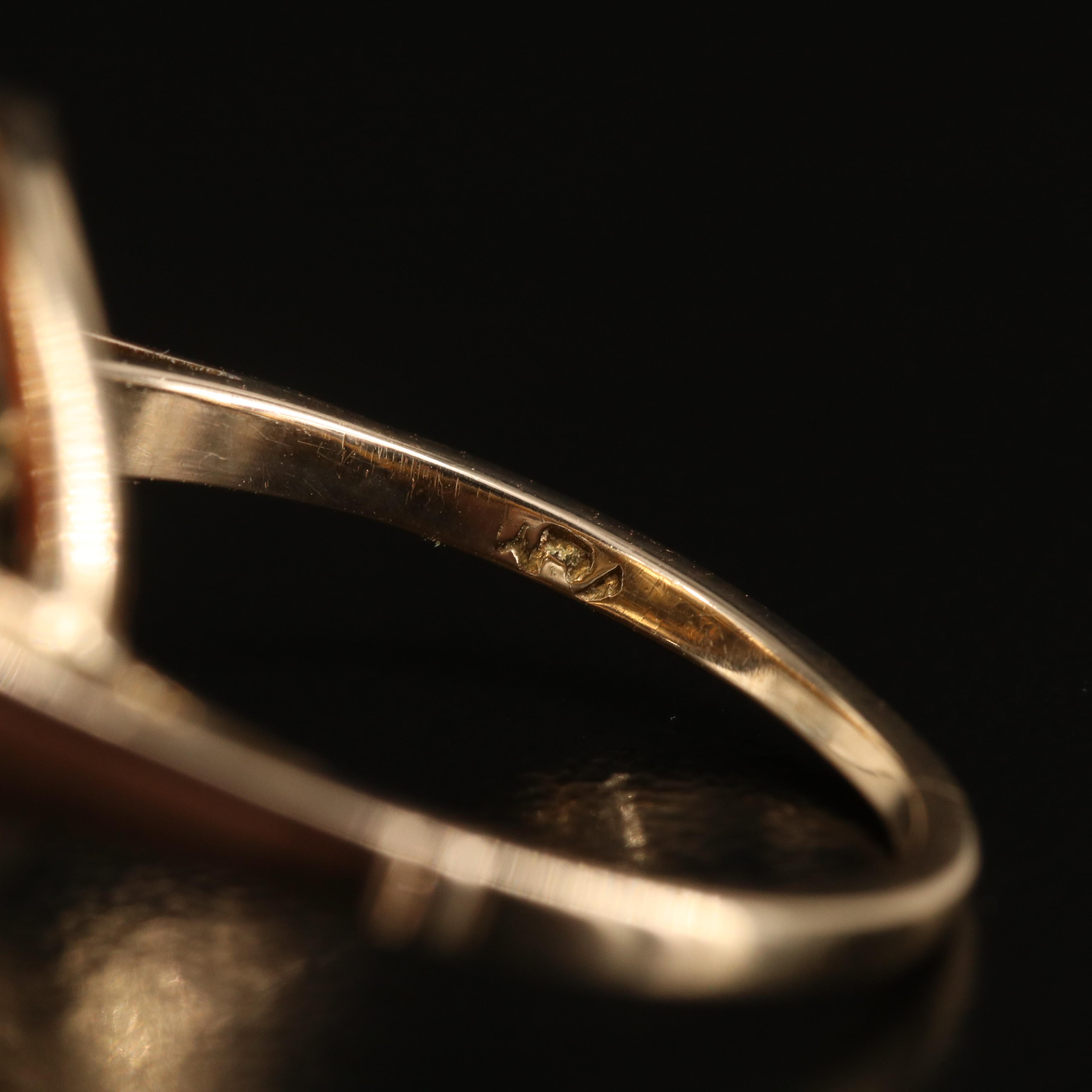 Vintage 14K Coral Cabochon Ring