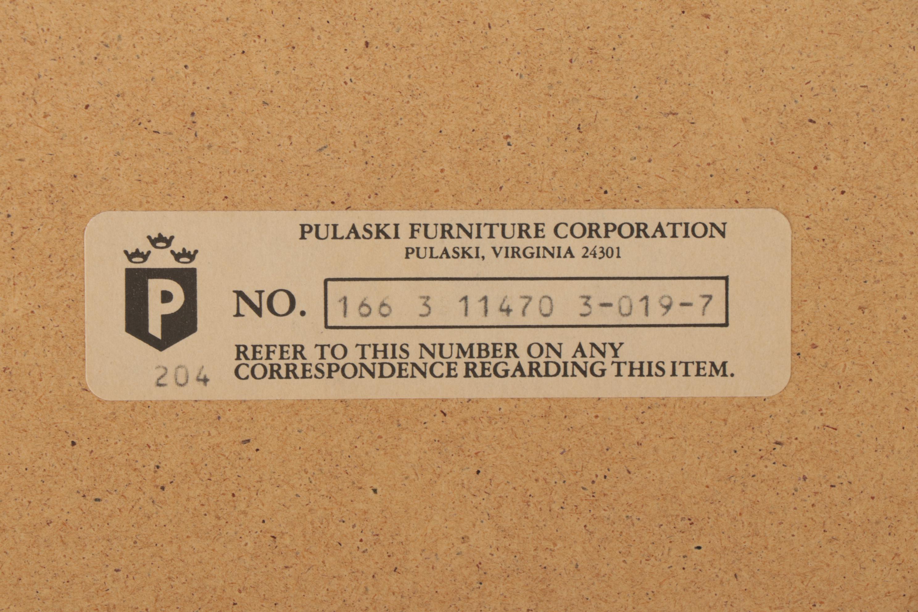 Pulaski Furniture Illuminated Display Cabinet, Late 20th Century