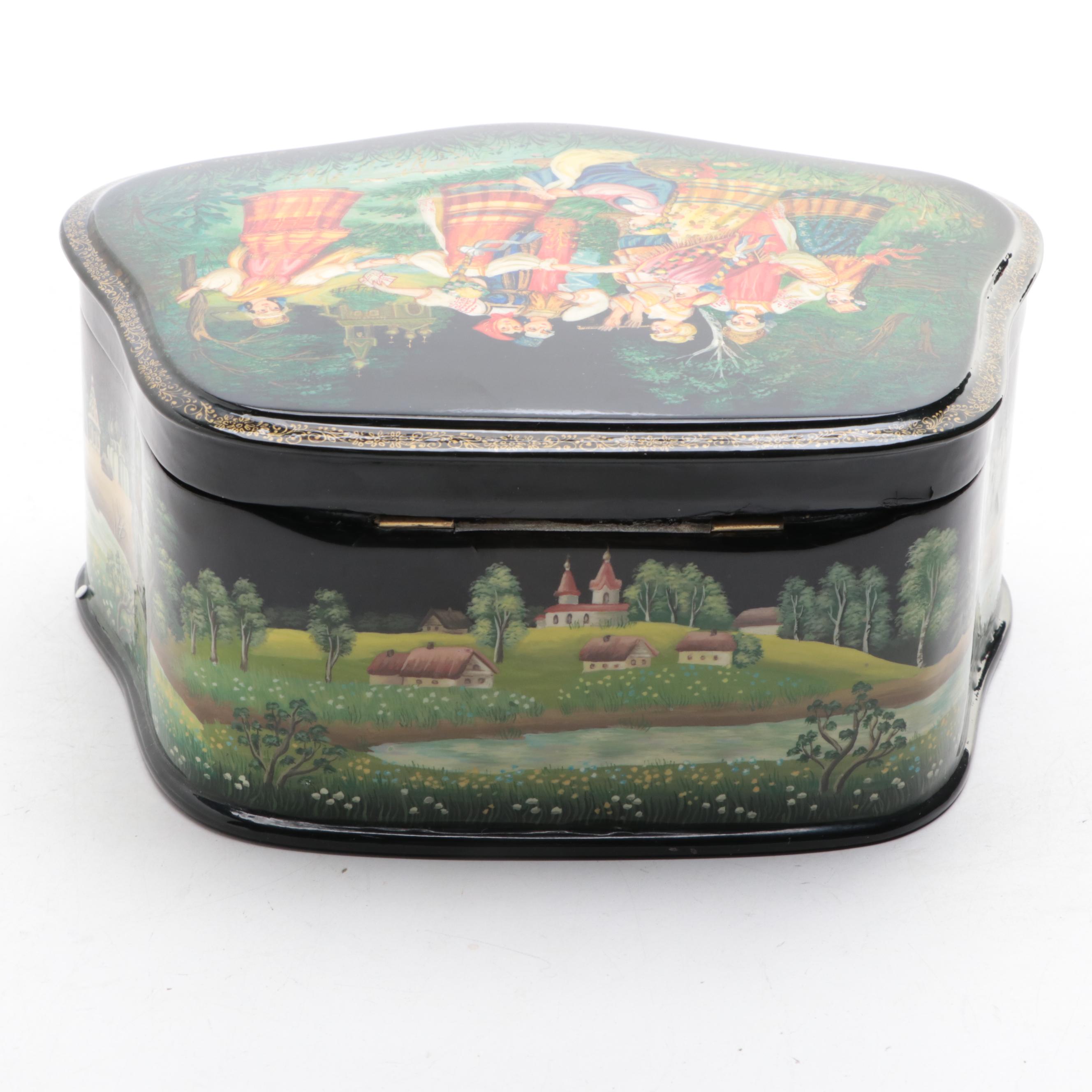 Russian Fedoskino Hand-Painted Lacquerware Box