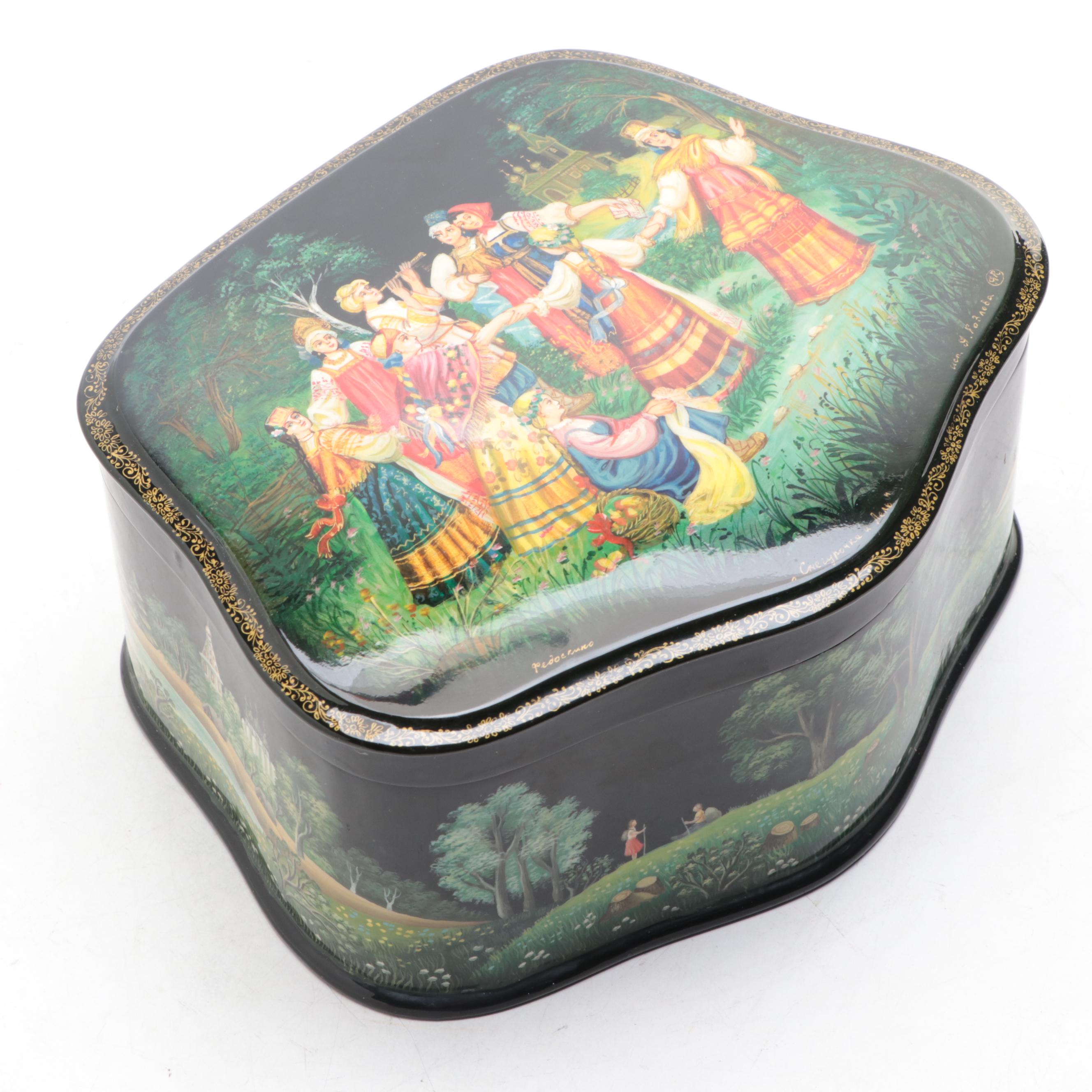 Russian Fedoskino Hand-Painted Lacquerware Box