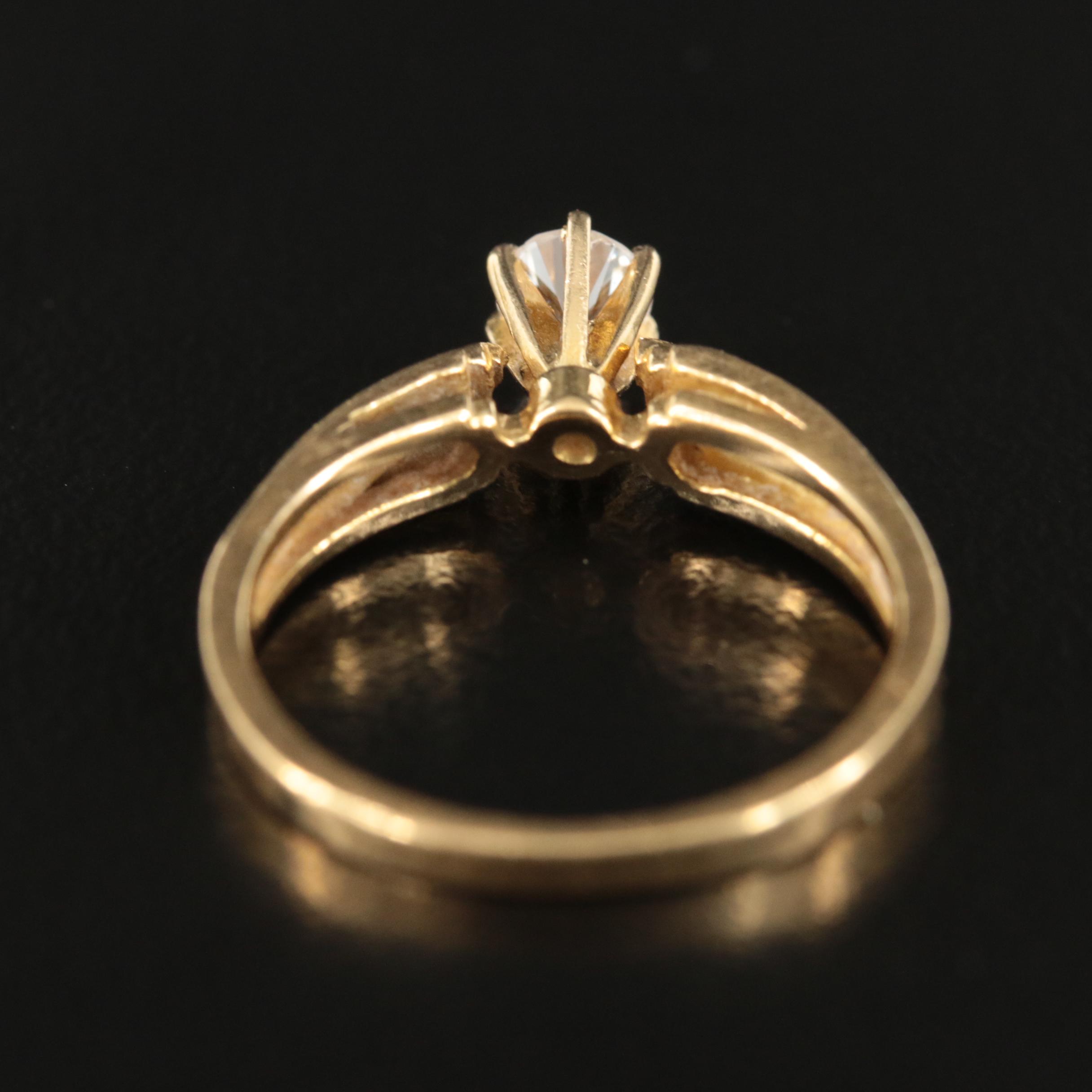 18K 0.30 CT Diamond Ring