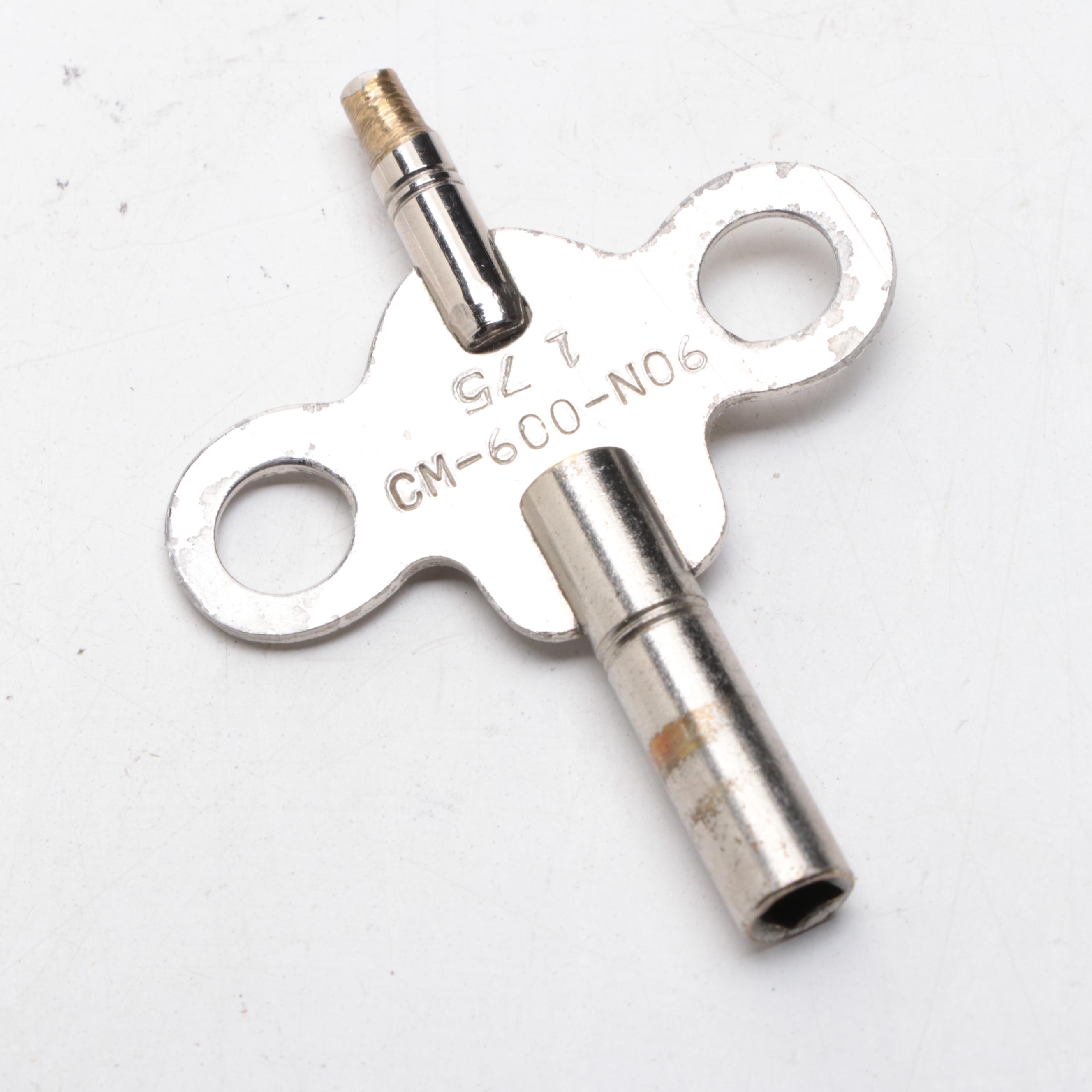 Seth Thomas Mahogany Beehive Clock, Early to Mid-20th Century