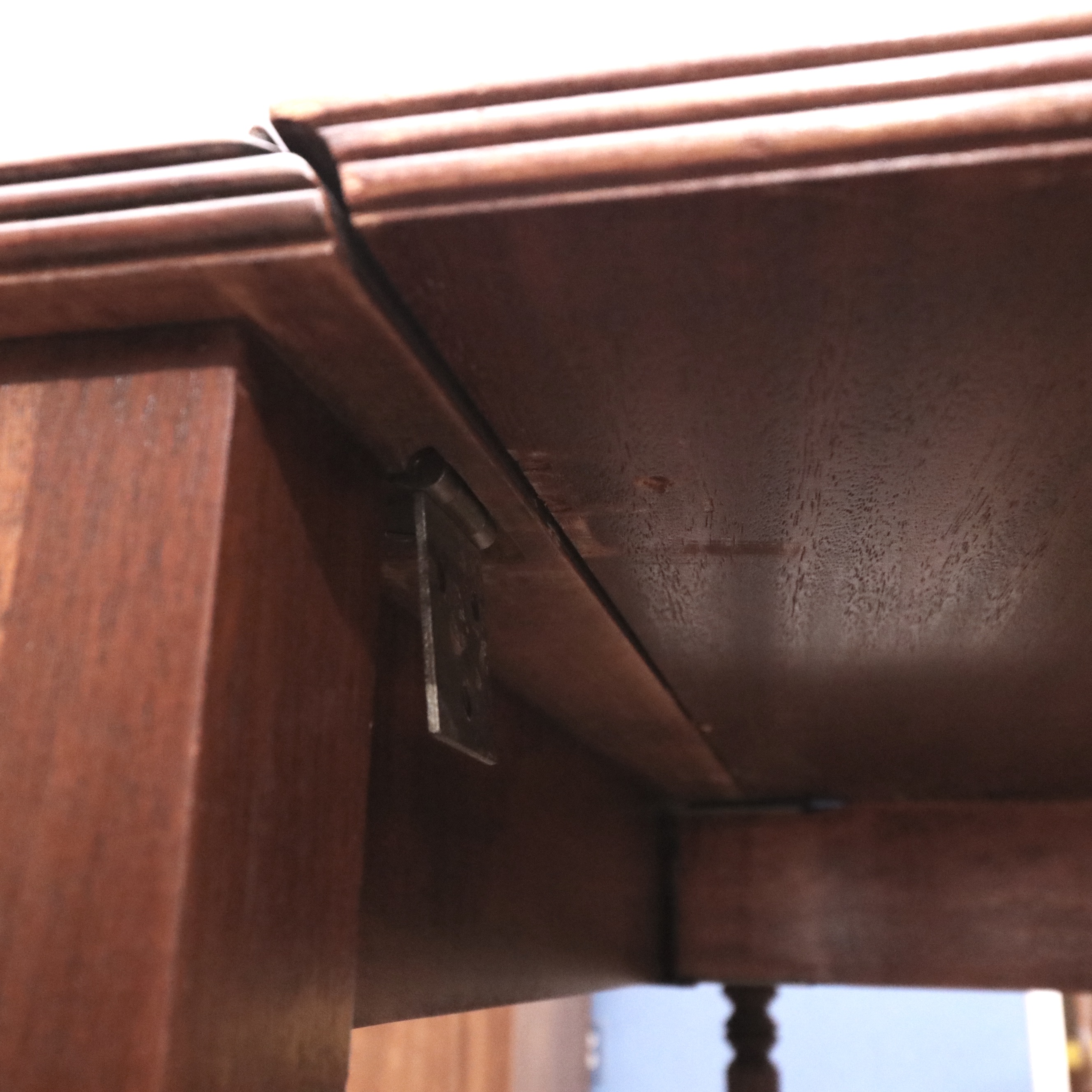 Federal Style Expandable Drop-Leaf Center Table with D-End Console Tables