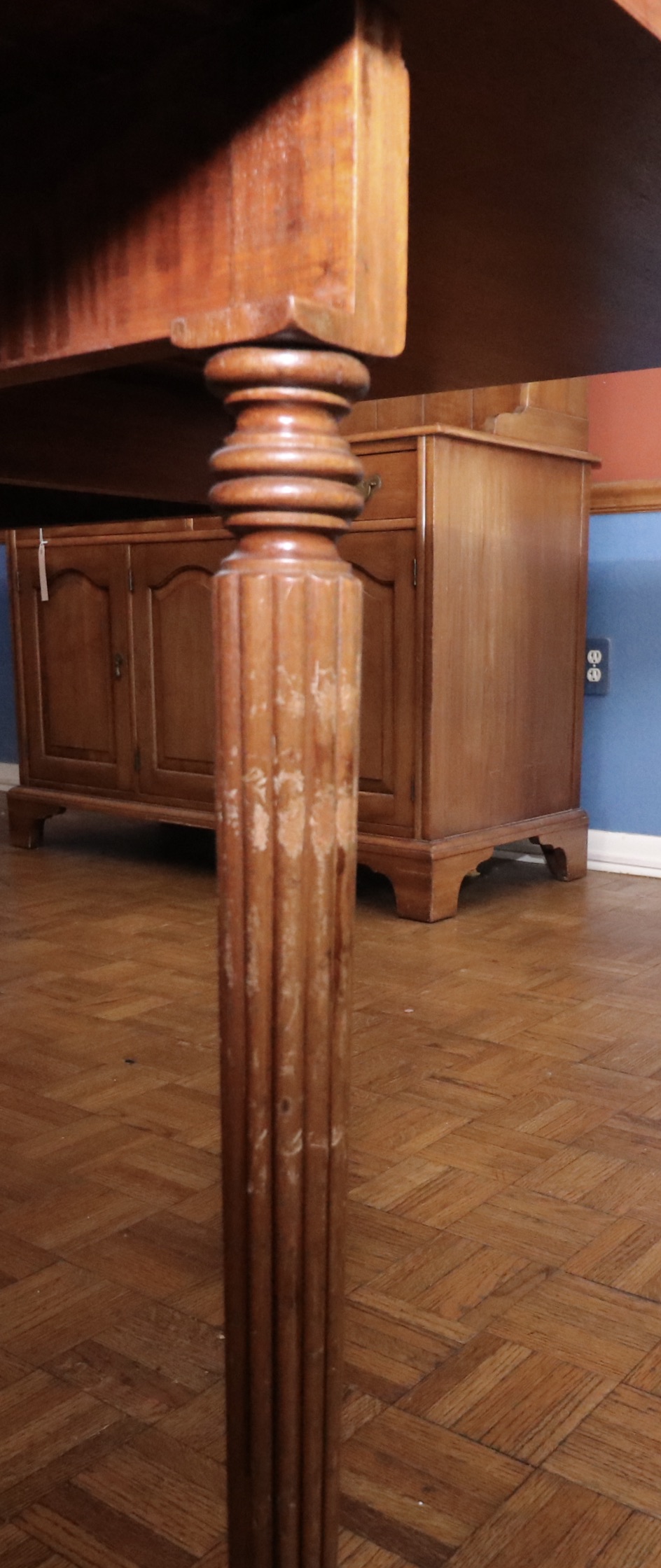 Federal Style Expandable Drop-Leaf Center Table with D-End Console Tables