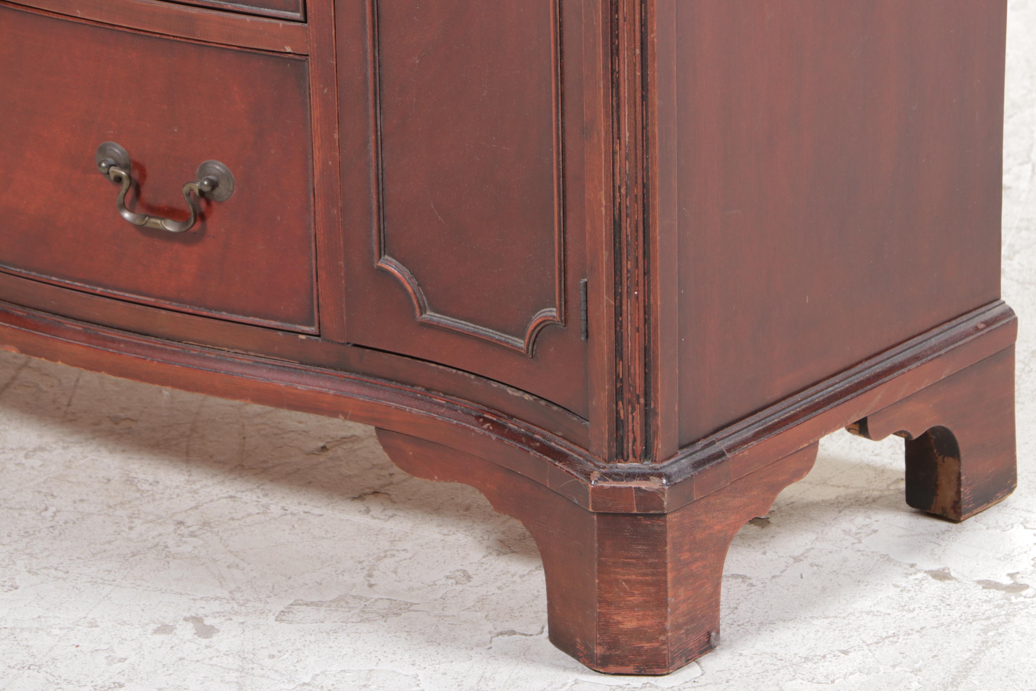 Federal Style Mahogany Serpentine-Front China Cabinet
