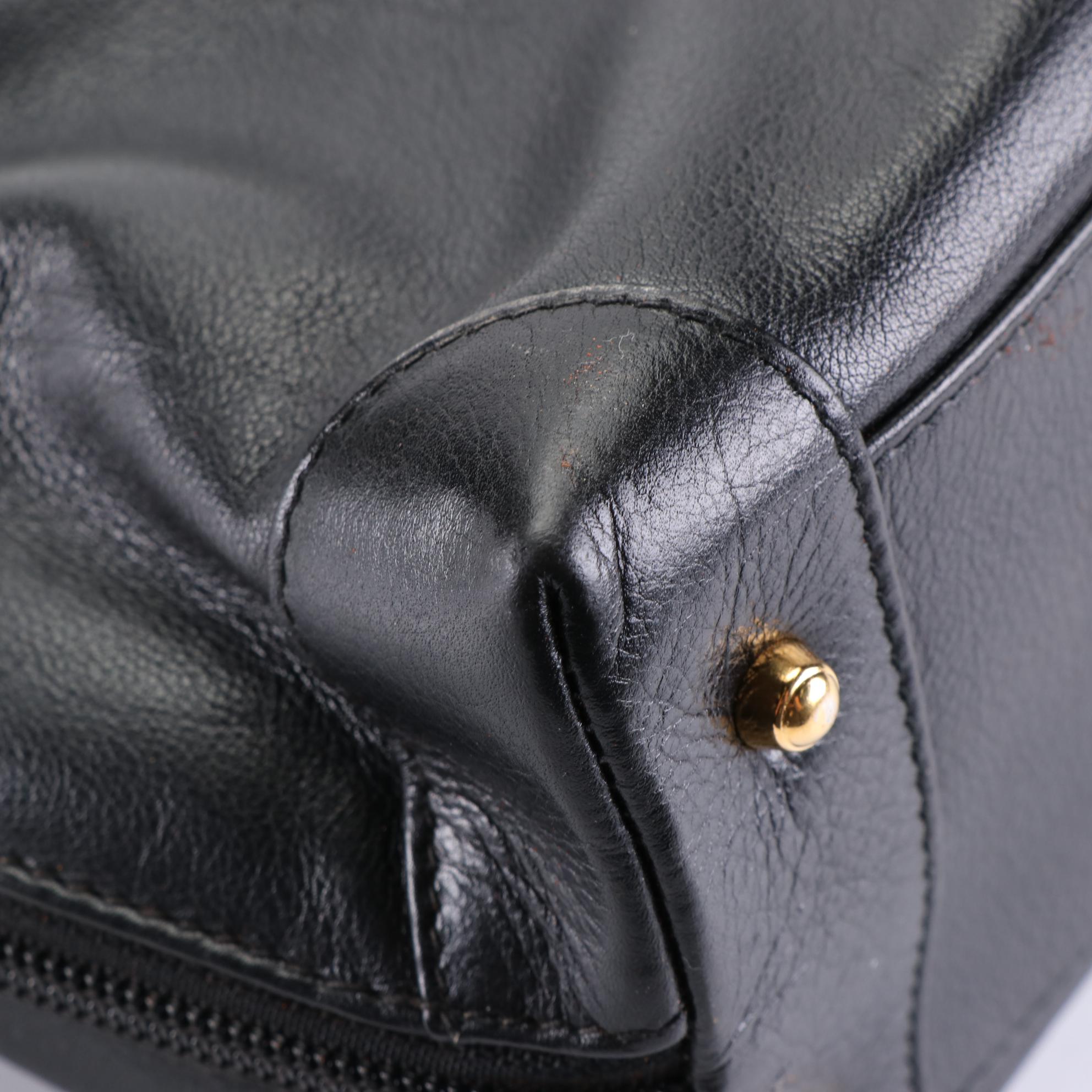 Gucci Domed Top Handle Bag in Black Leather with Bamboo Zip