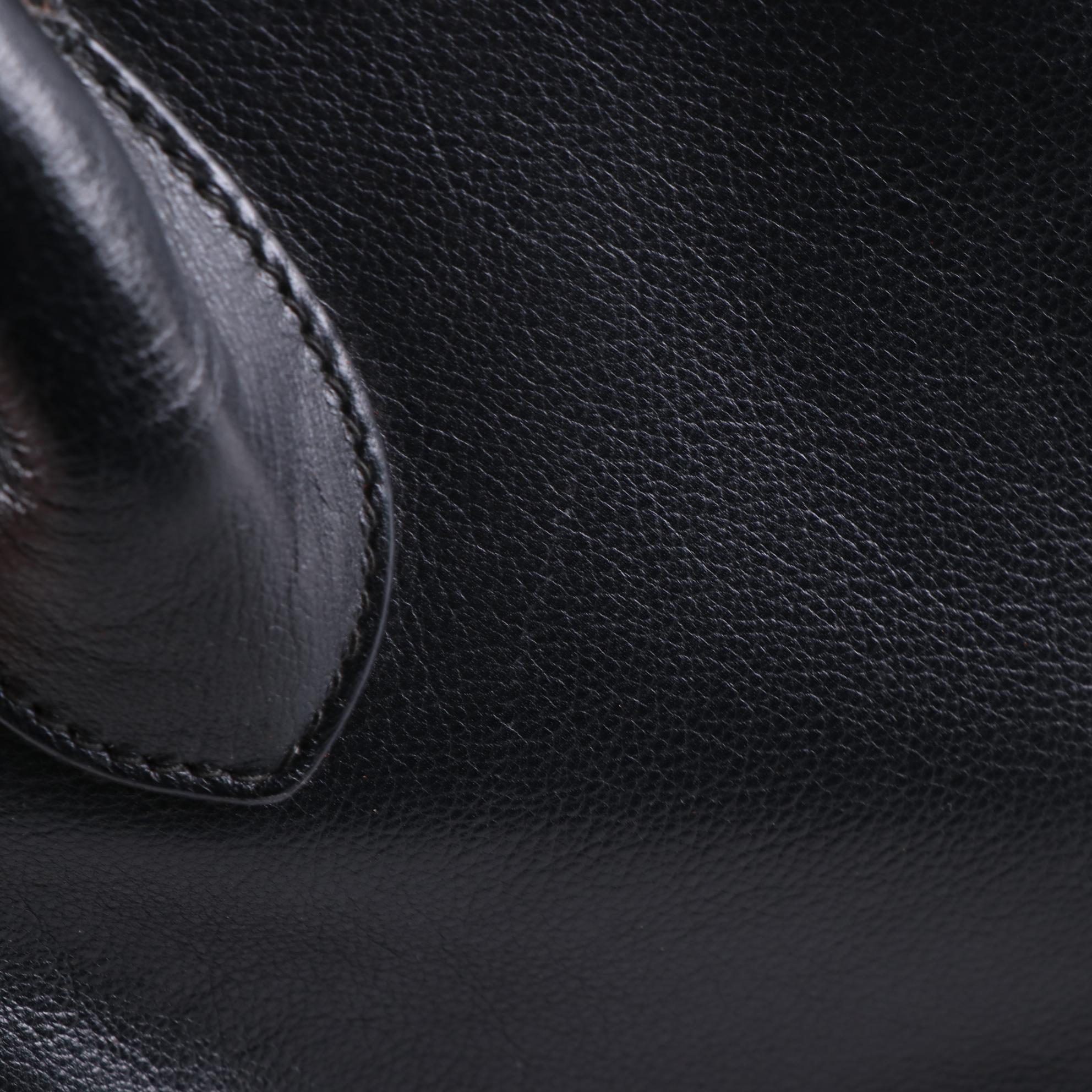 Gucci Domed Top Handle Bag in Black Leather with Bamboo Zip