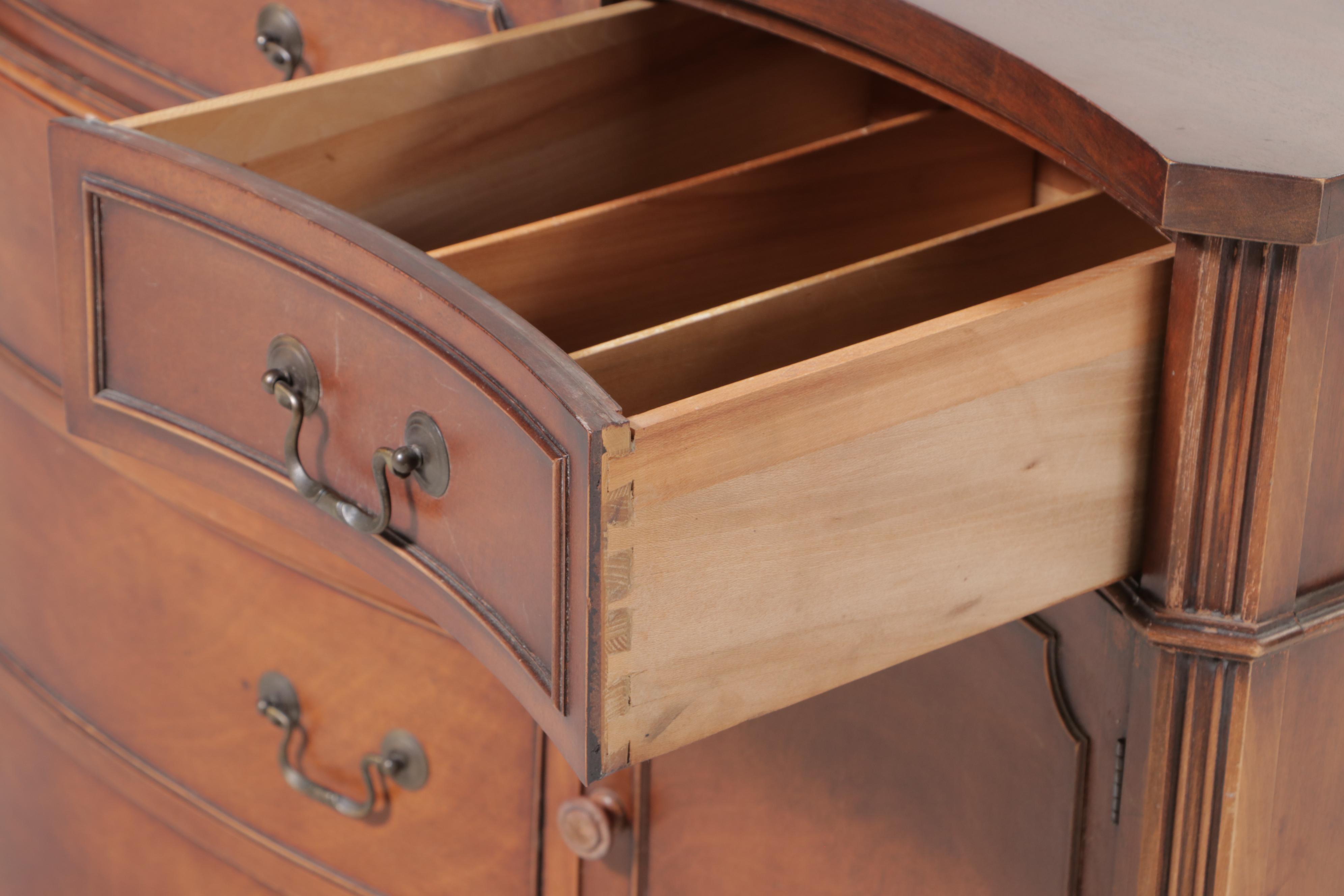 Federal Style Mahogany Serpentine-Front Sideboard