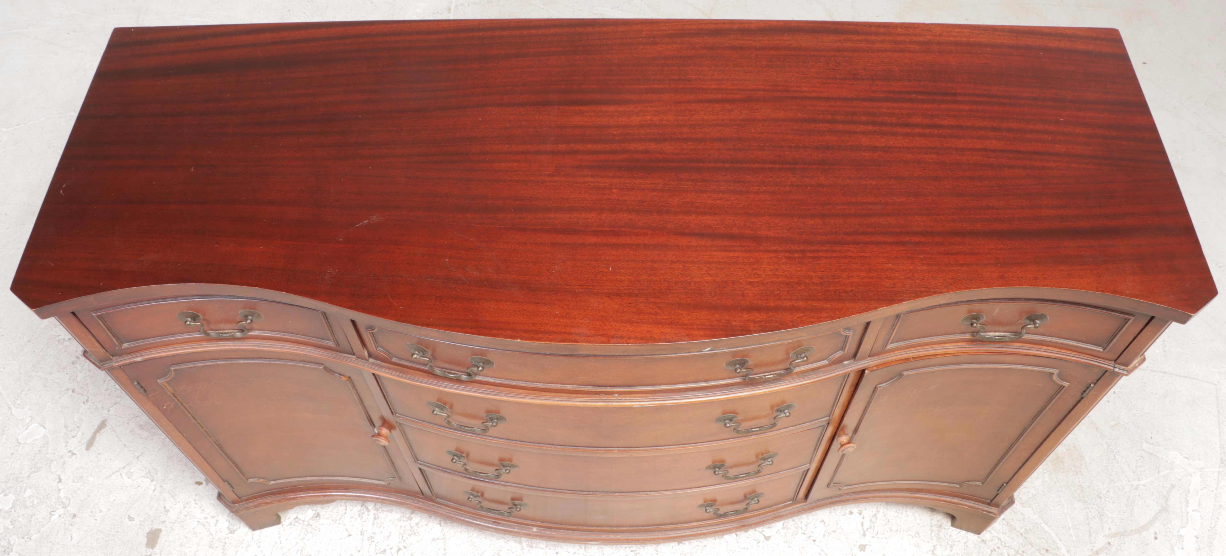 Federal Style Mahogany Serpentine-Front Sideboard