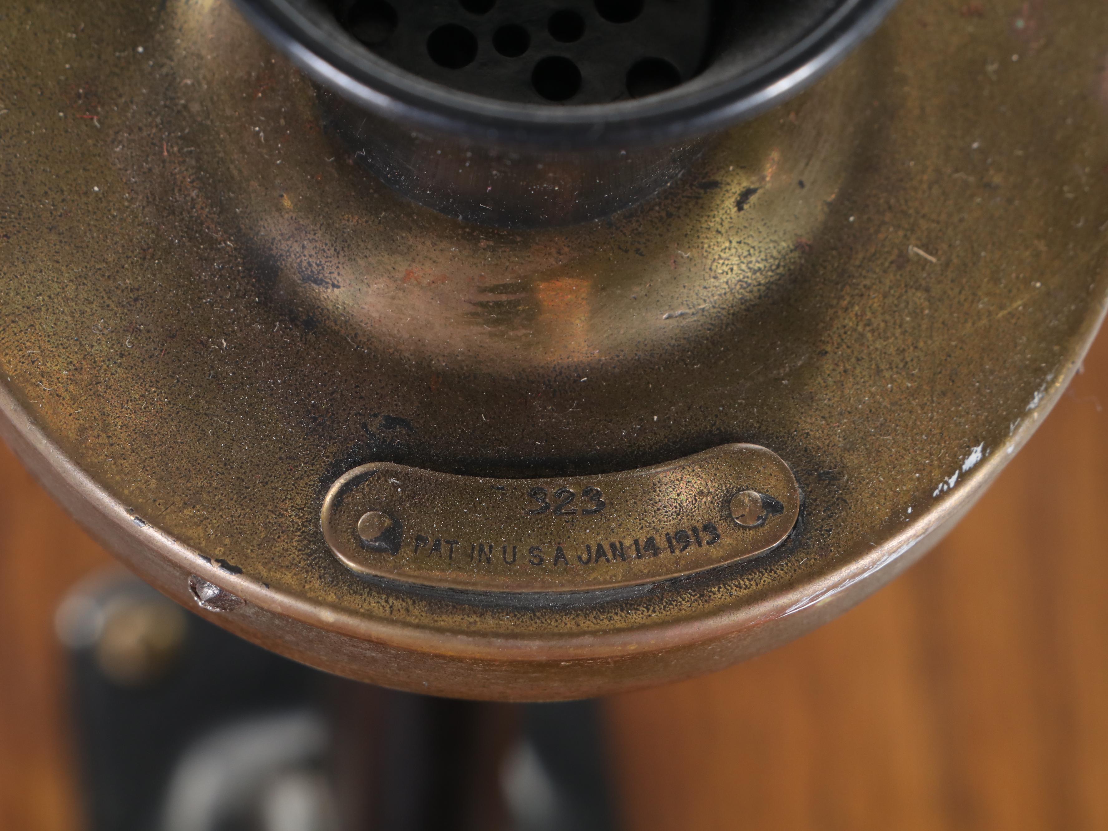 Kellogg Model 323 Antique Wall-Mounted Hand-Crank Telephone, Early 20th Century