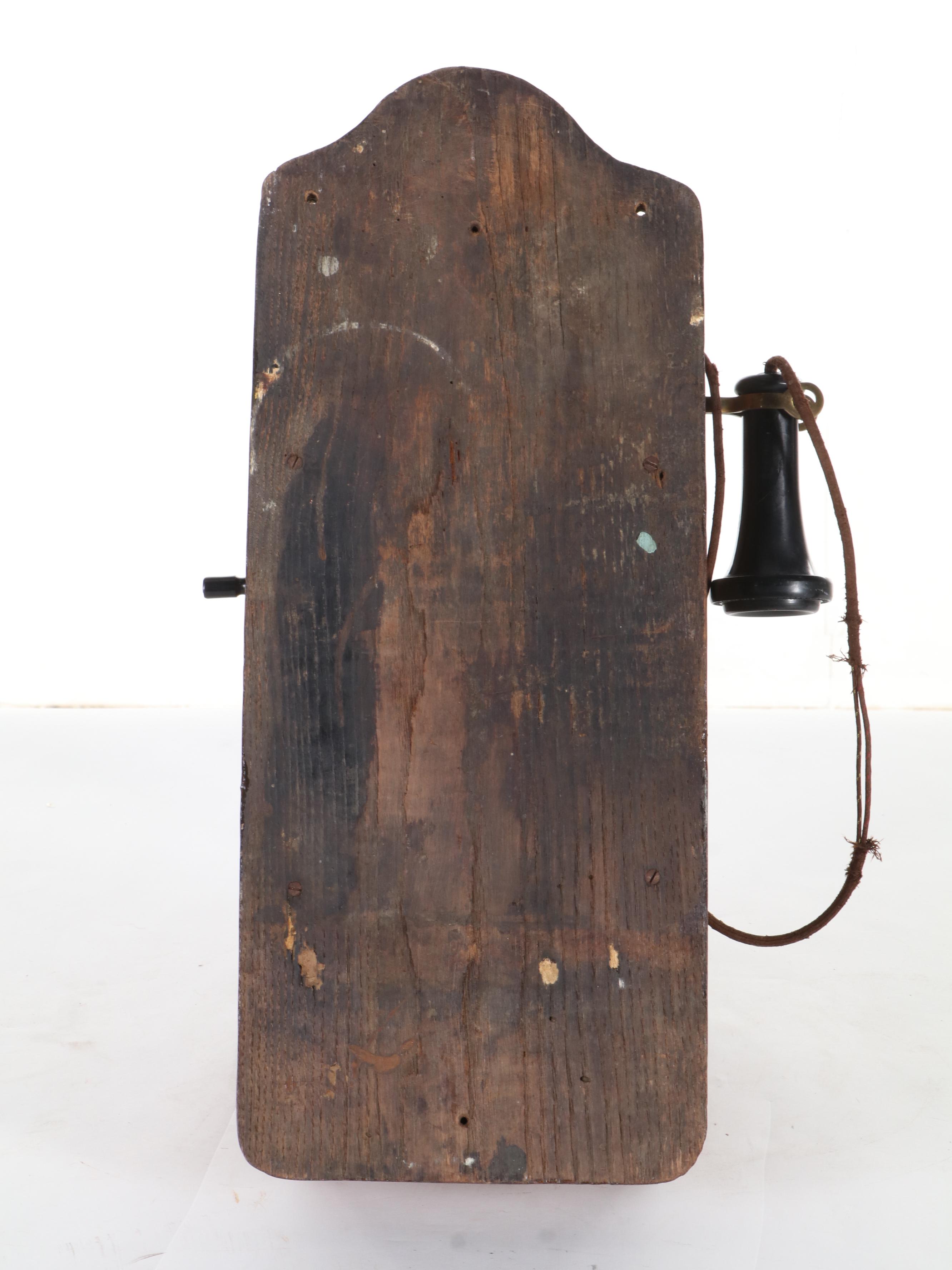 Kellogg Model 323 Antique Wall-Mounted Hand-Crank Telephone, Early 20th Century