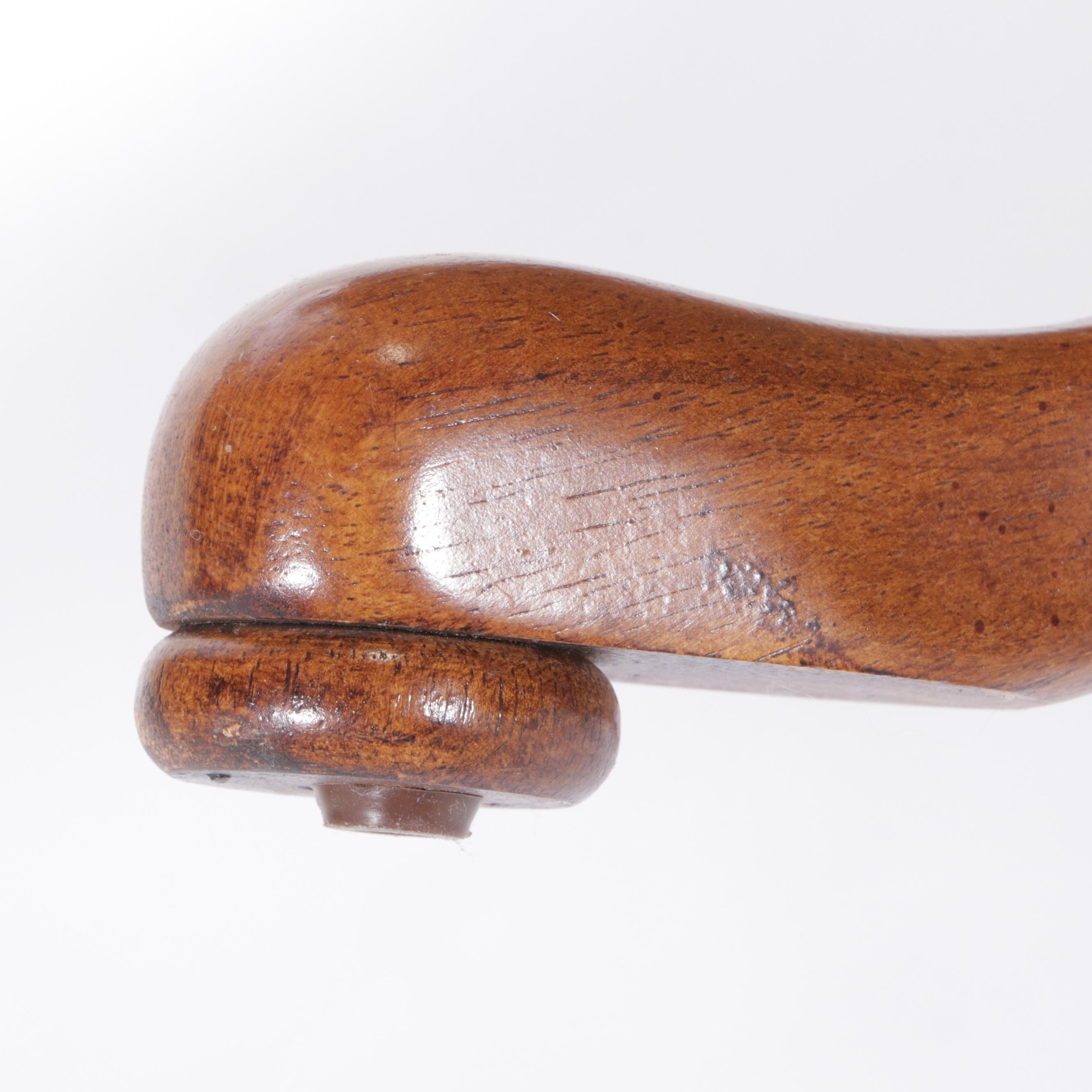 Queen Anne Style Coffee Table with Elm and Oak-Crossbanded Top, dated 1992