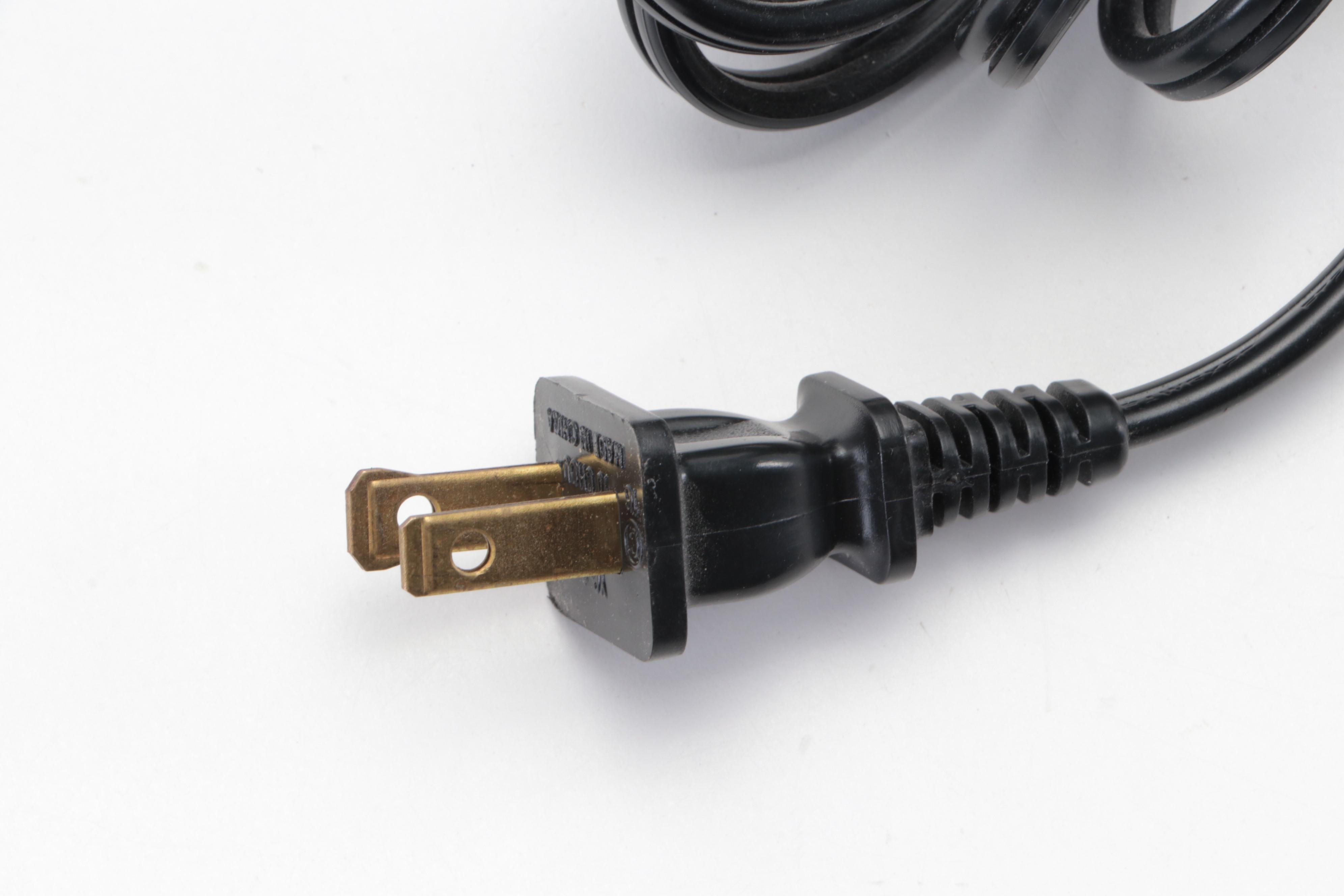 Leica Pradovit P150 Autofocus Slide Projector with 85mm f2.8 Hektor-P2 Lens