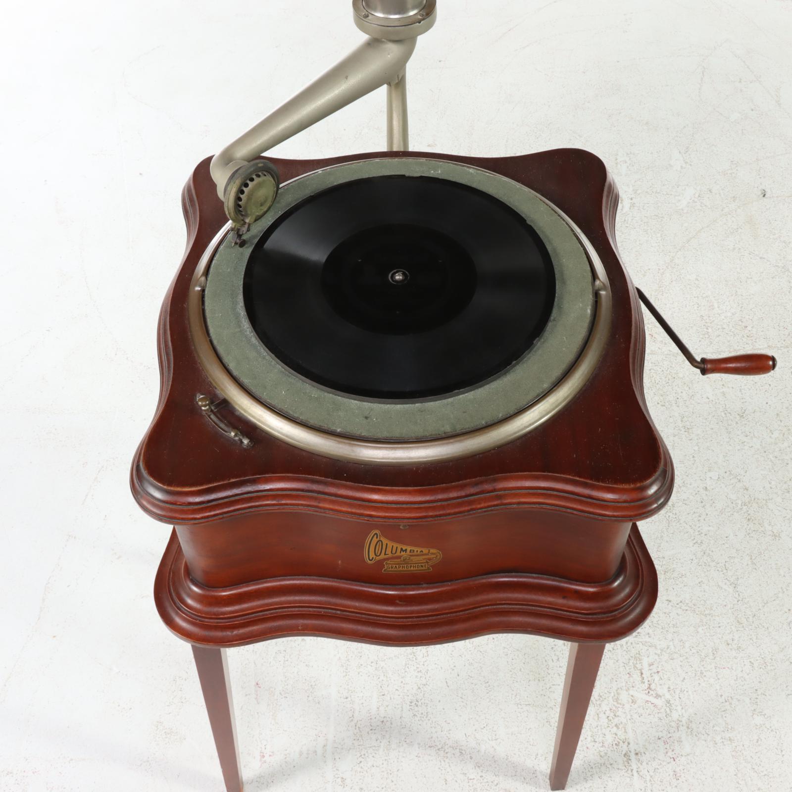 Columbia Graphophone Co. Mahogany Gramophone on Side Table, Early 20th Century