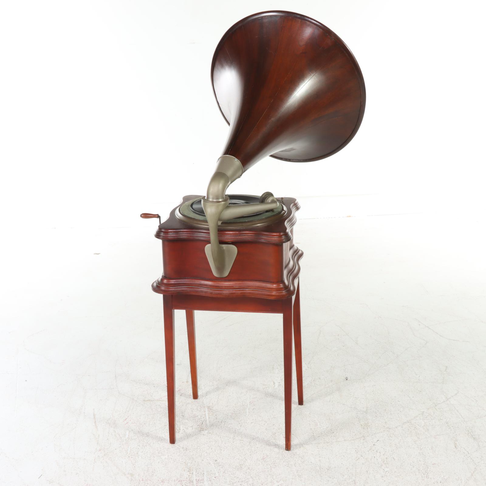 Columbia Graphophone Co. Mahogany Gramophone on Side Table, Early 20th Century
