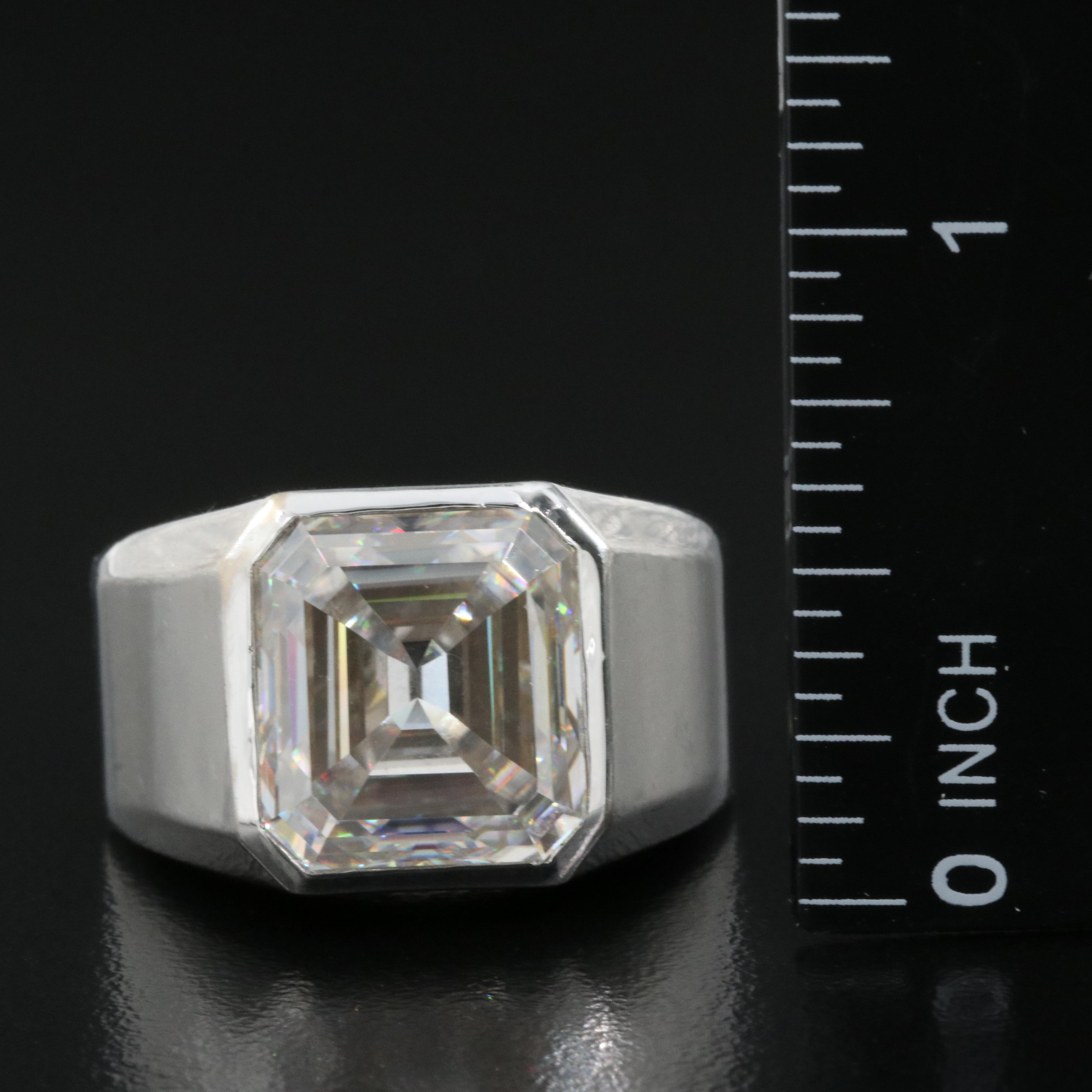 18K Moissanite Ring