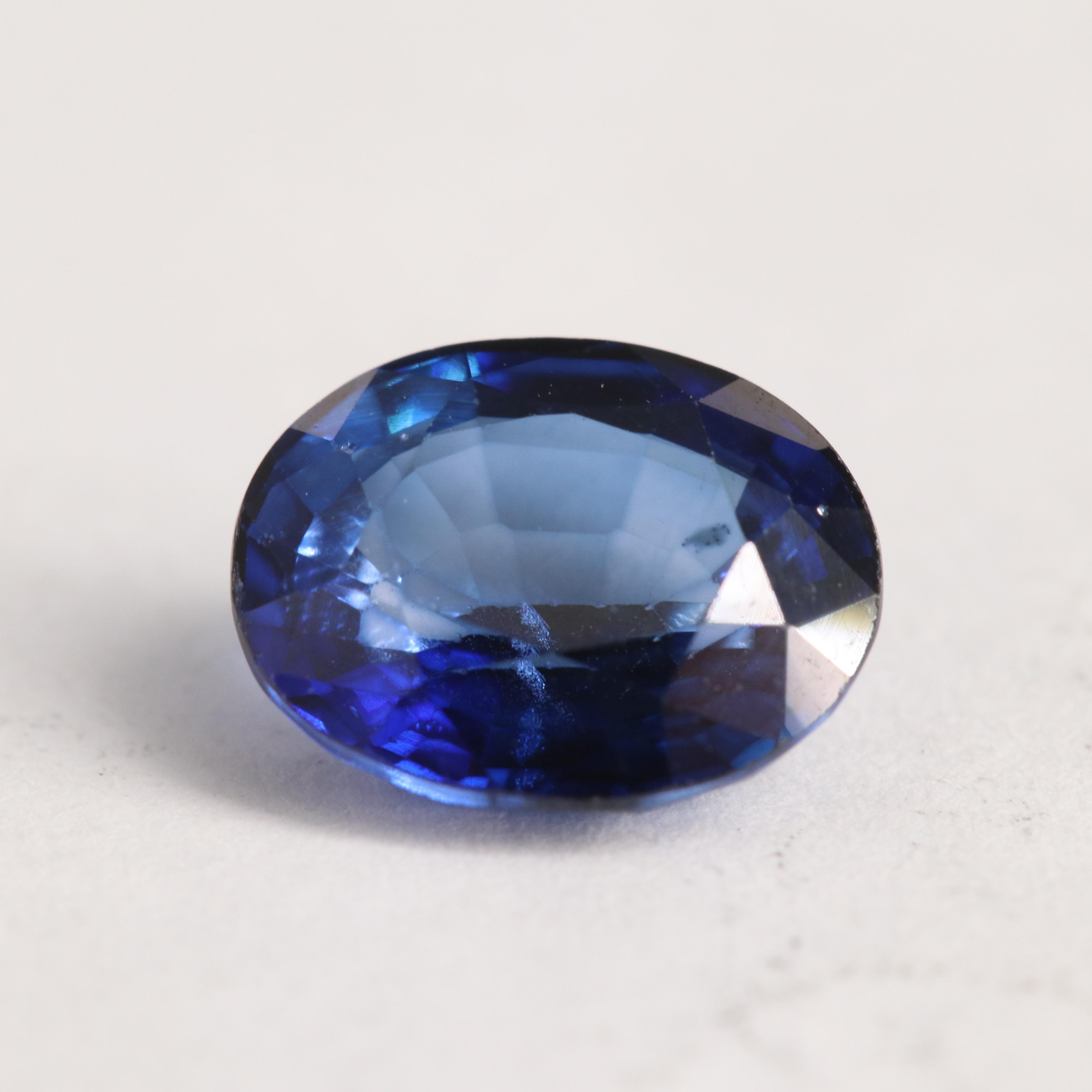 Loose 3.41 CT Lab Grown Sapphire