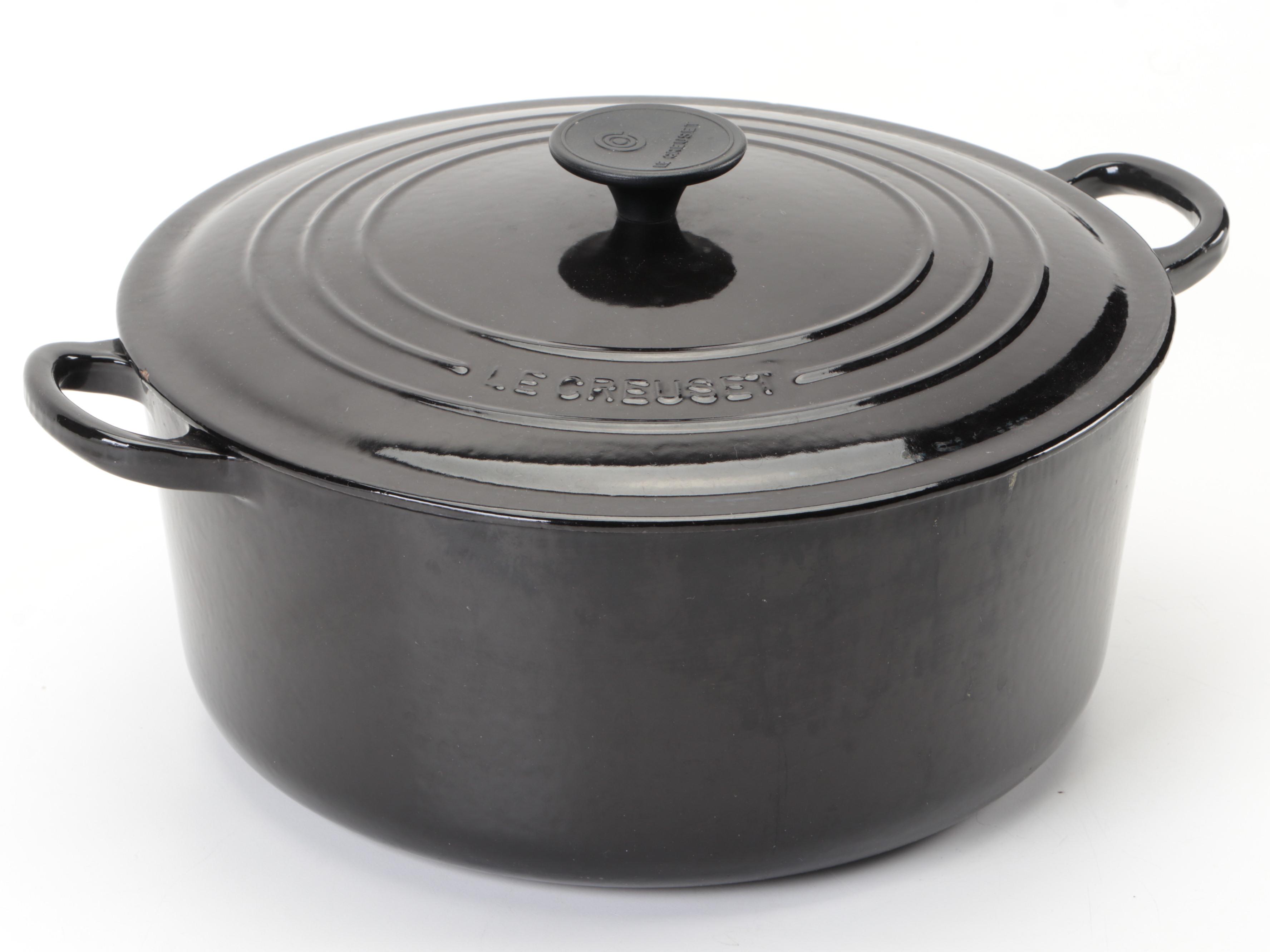 Le Creuset Enameled Cast Iron Dutch Oven in Licorice