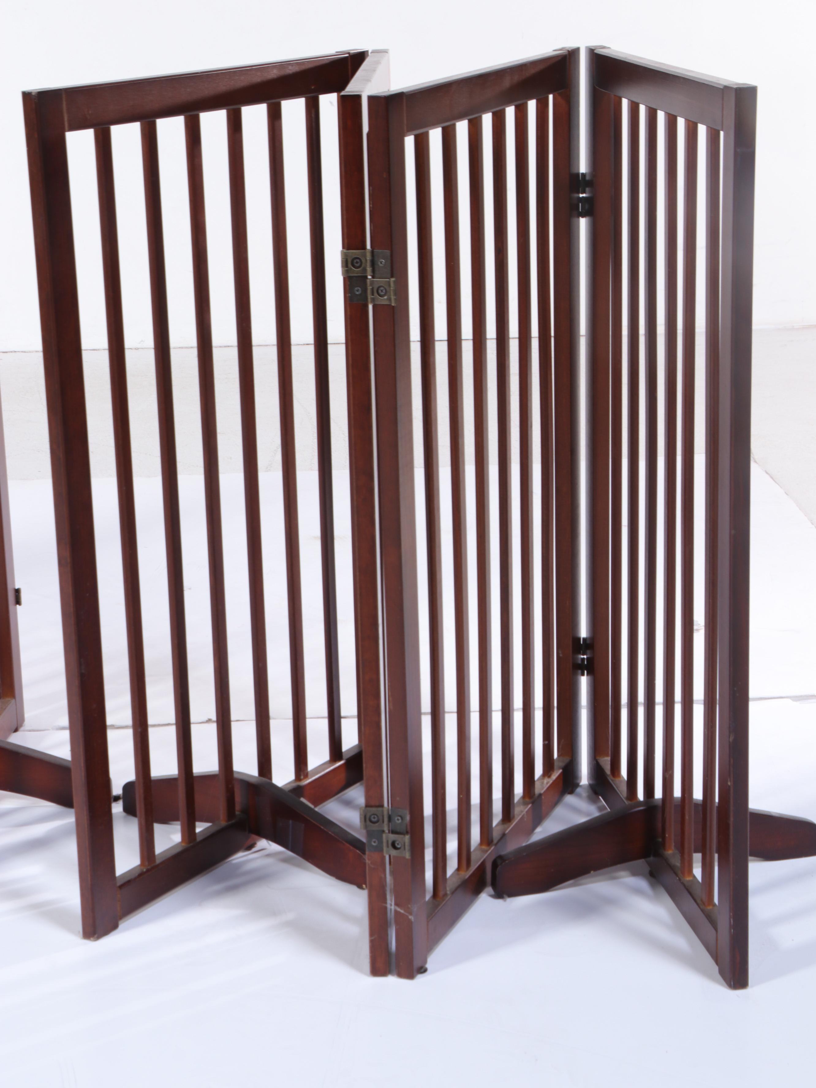 Free-Standing Wooden Folding Gate
