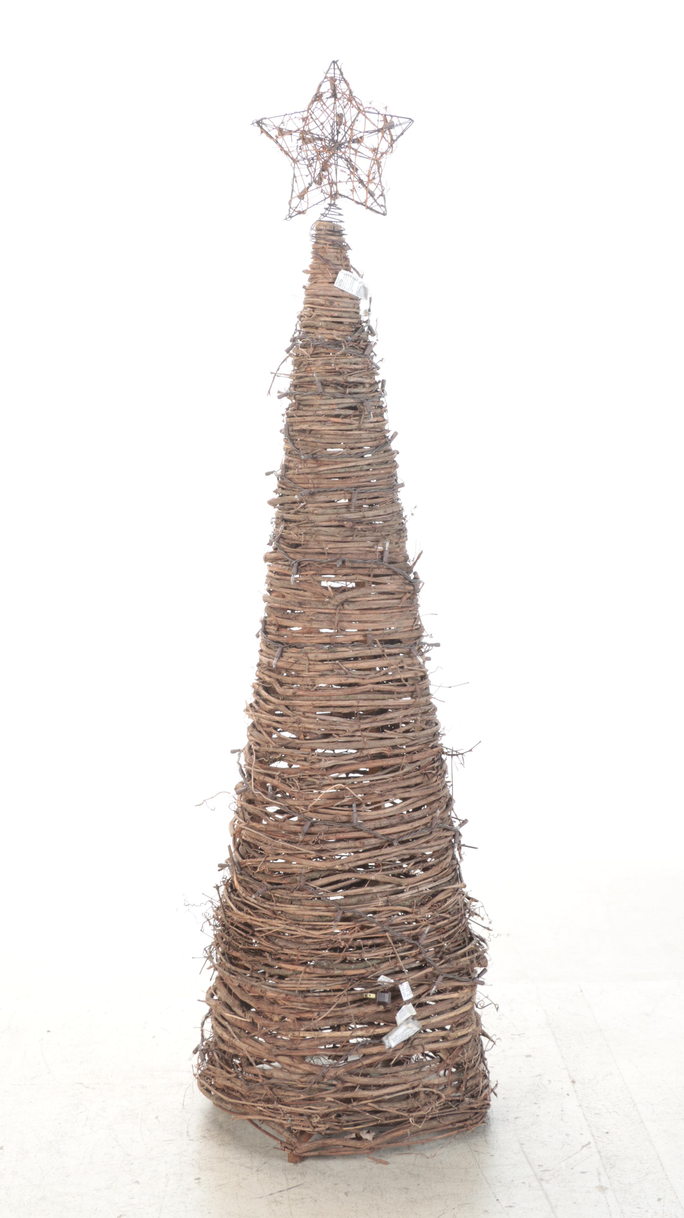 Grapevine and Wood Christmas Tree With Lights